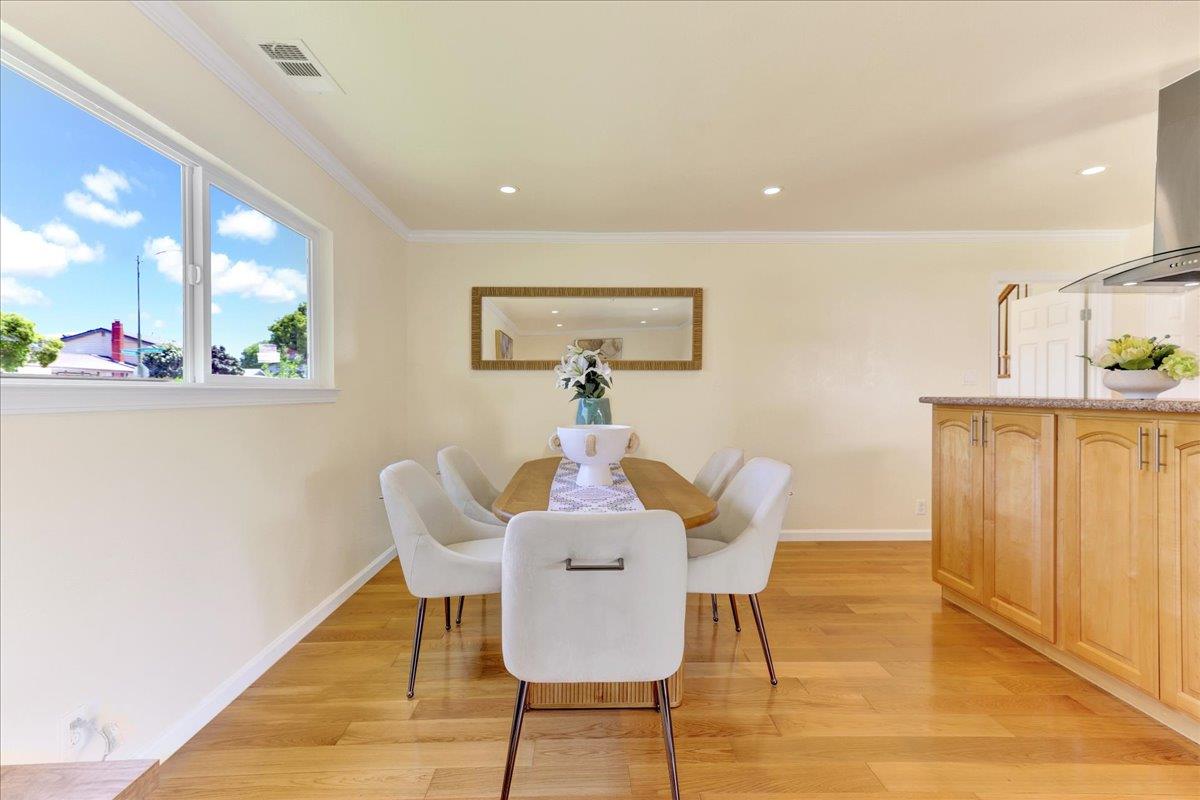 Detail Gallery Image 9 of 51 For 3139 Laneview Dr, San Jose,  CA 95132 - 5 Beds | 2/1 Baths