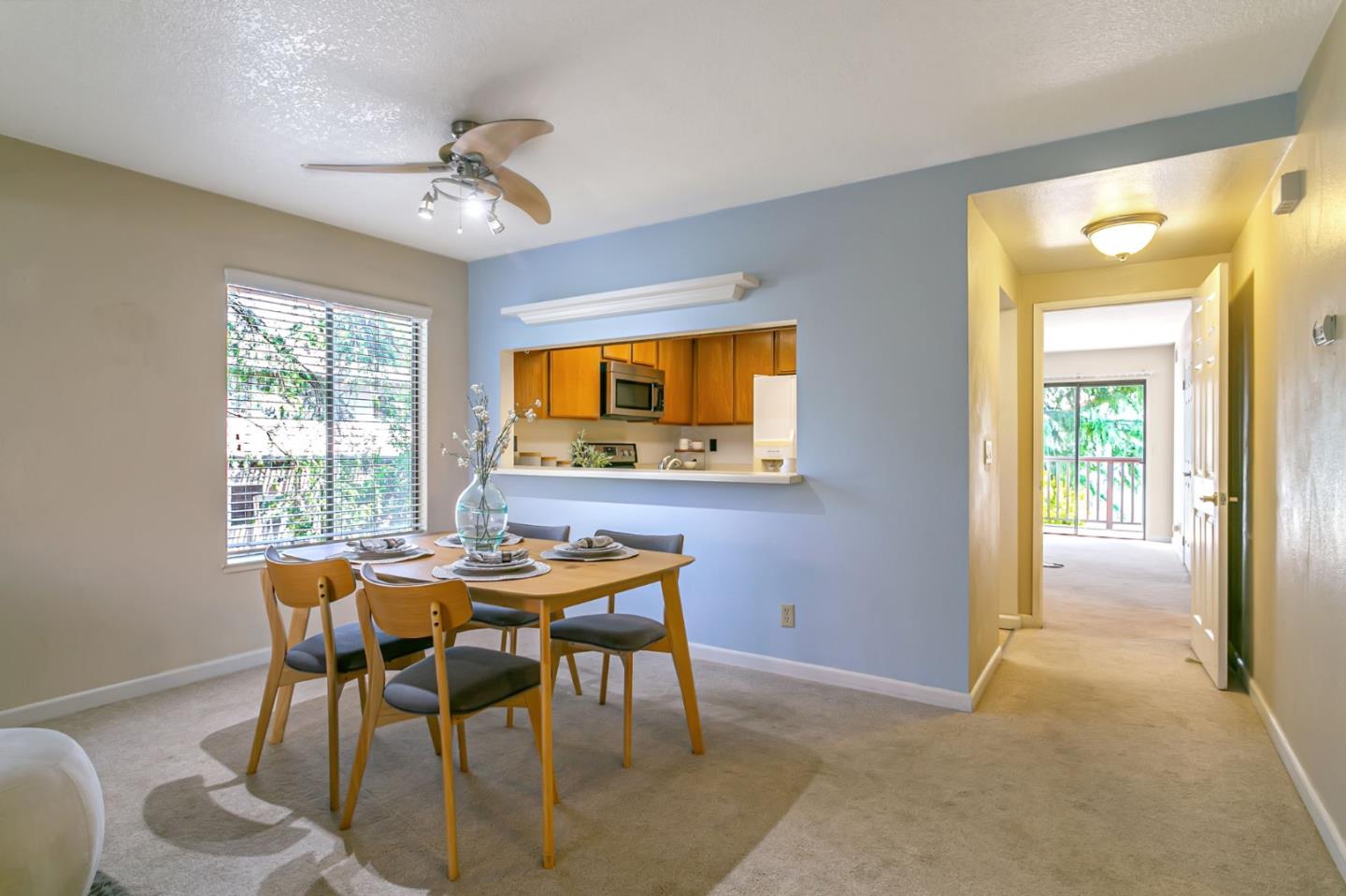Detail Gallery Image 10 of 33 For 771 Williamsburg Way #B,  Gilroy,  CA 95020 - 1 Beds | 1 Baths