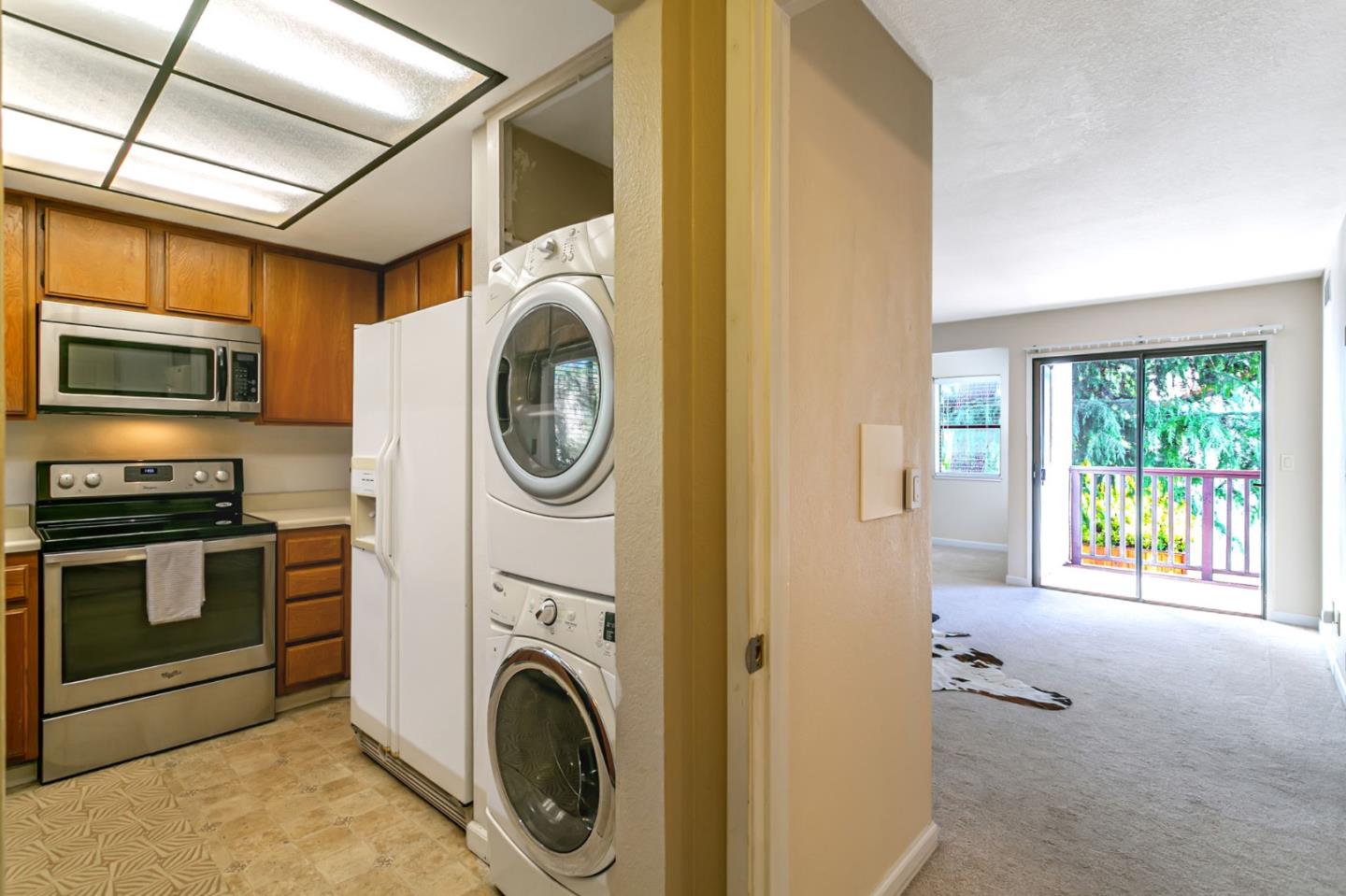 Detail Gallery Image 15 of 33 For 771 Williamsburg Way #B,  Gilroy,  CA 95020 - 1 Beds | 1 Baths