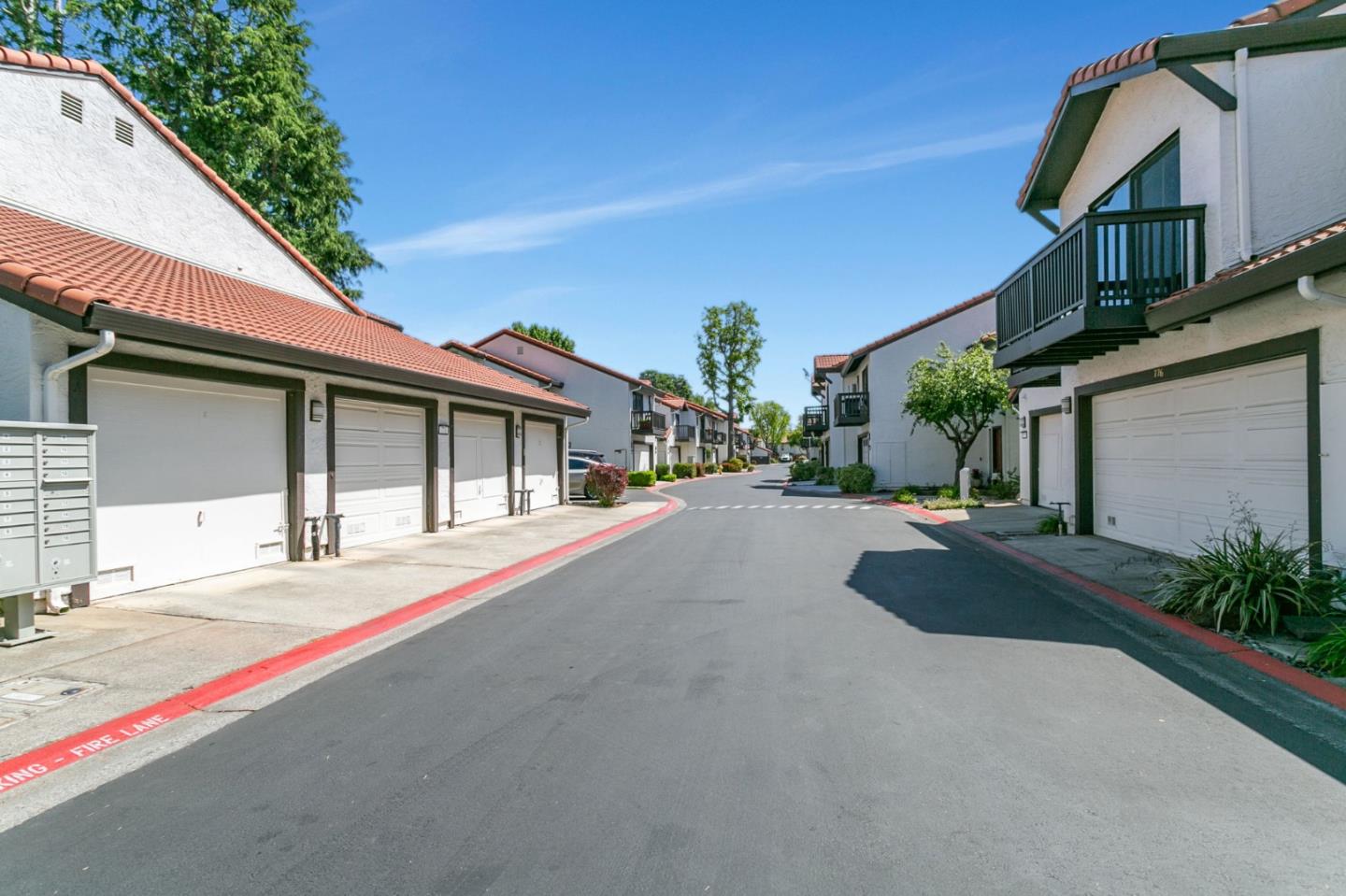 Detail Gallery Image 28 of 33 For 771 Williamsburg Way #B,  Gilroy,  CA 95020 - 1 Beds | 1 Baths