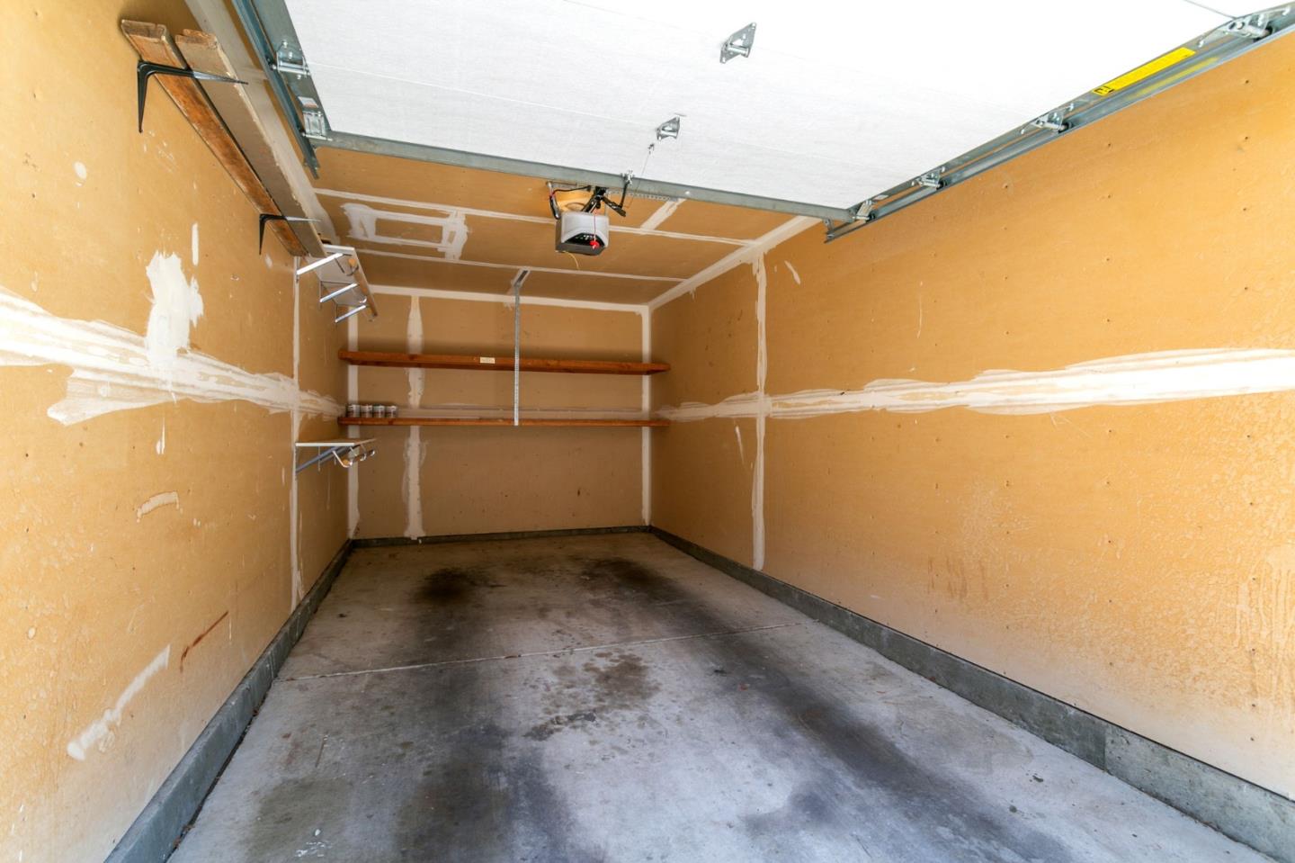 Detail Gallery Image 29 of 33 For 771 Williamsburg Way #B,  Gilroy,  CA 95020 - 1 Beds | 1 Baths