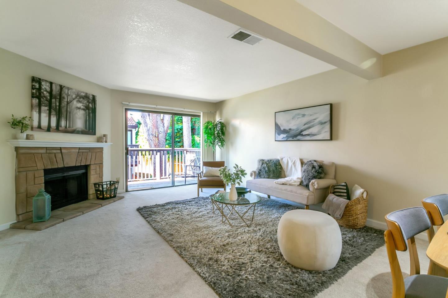 Detail Gallery Image 5 of 33 For 771 Williamsburg Way #B,  Gilroy,  CA 95020 - 1 Beds | 1 Baths