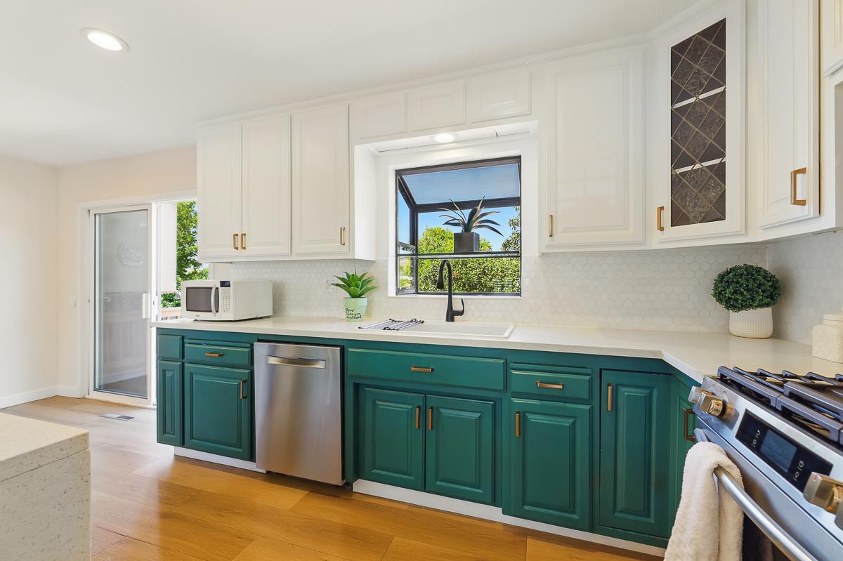 Detail Gallery Image 12 of 45 For 41382 Carmen St, Fremont,  CA 94539 - 3 Beds | 2/1 Baths