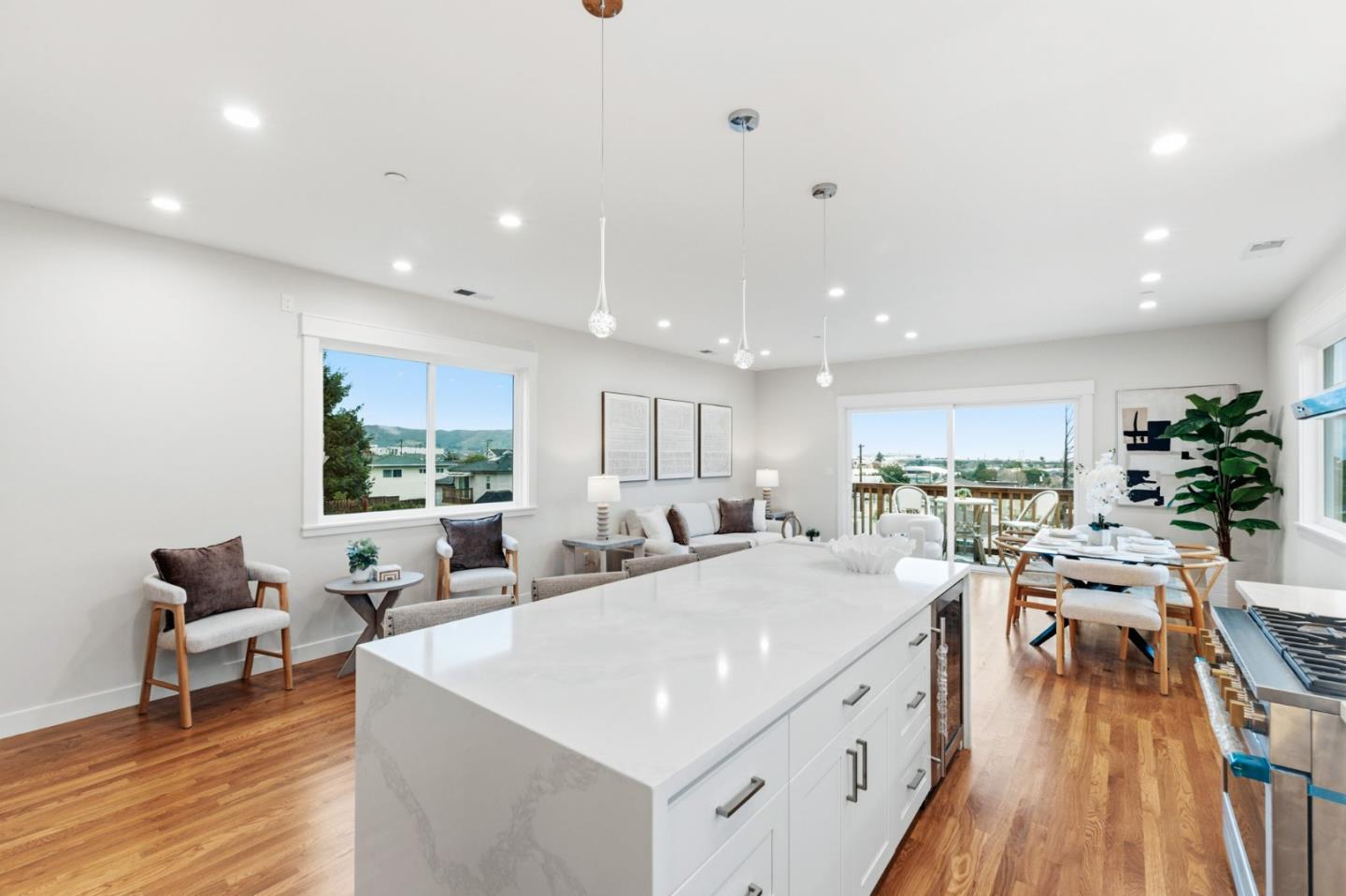 Detail Gallery Image 10 of 67 For 326 Hazel Ave, San Bruno,  CA 94066 - 3 Beds | 2/1 Baths