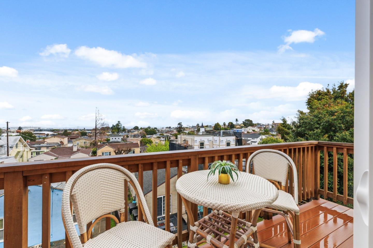 Detail Gallery Image 17 of 67 For 326 Hazel Ave, San Bruno,  CA 94066 - 3 Beds | 2/1 Baths