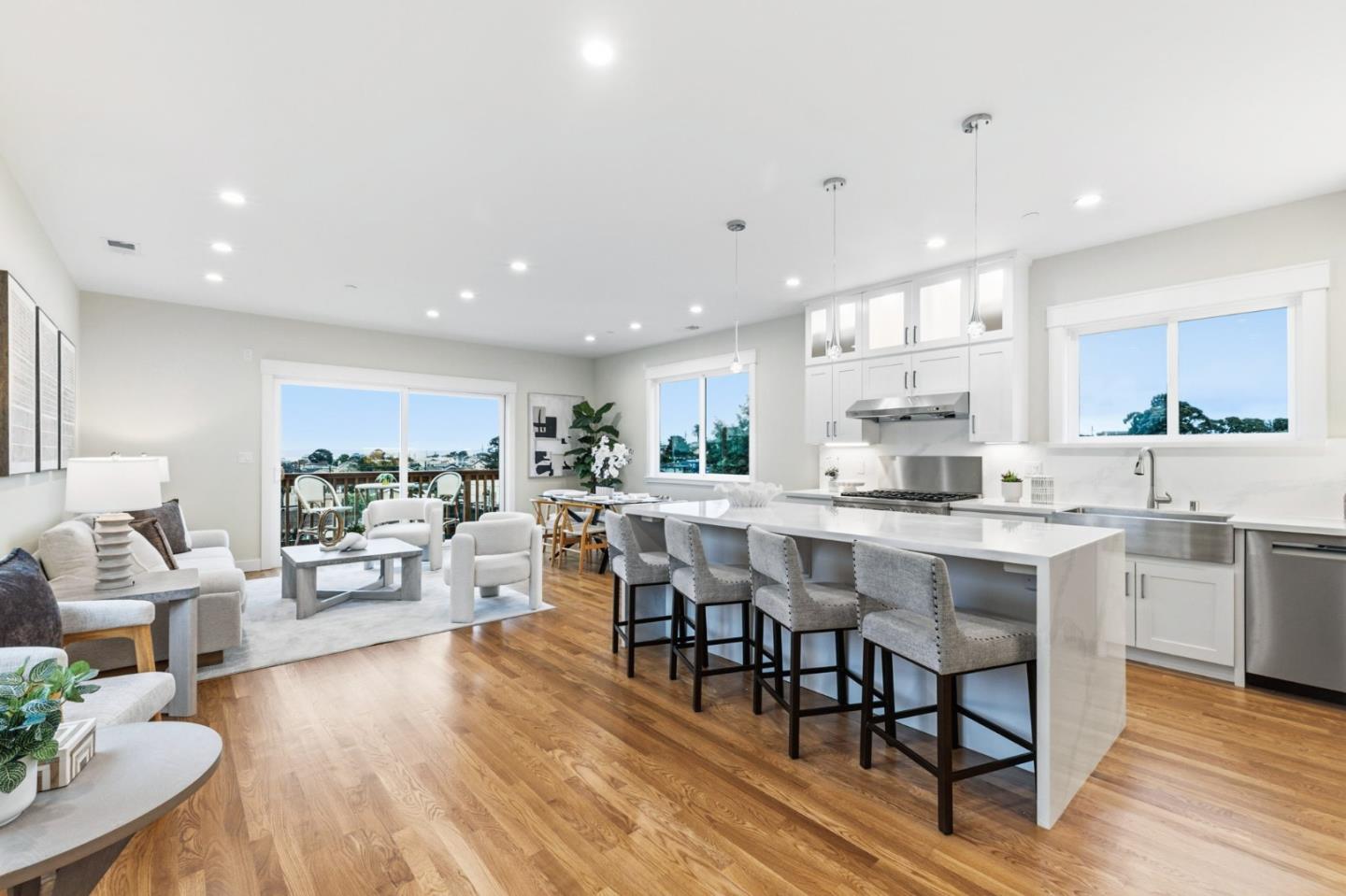 Detail Gallery Image 7 of 67 For 326 Hazel Ave, San Bruno,  CA 94066 - 3 Beds | 2/1 Baths