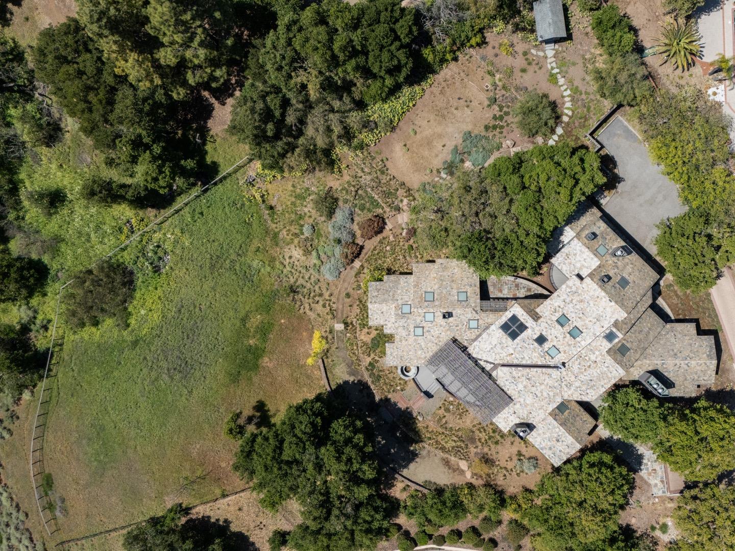 Detail Gallery Image 44 of 57 For 12008 Emerald Hill Ln, Los Altos Hills,  CA 94022 - 4 Beds | 3/1 Baths