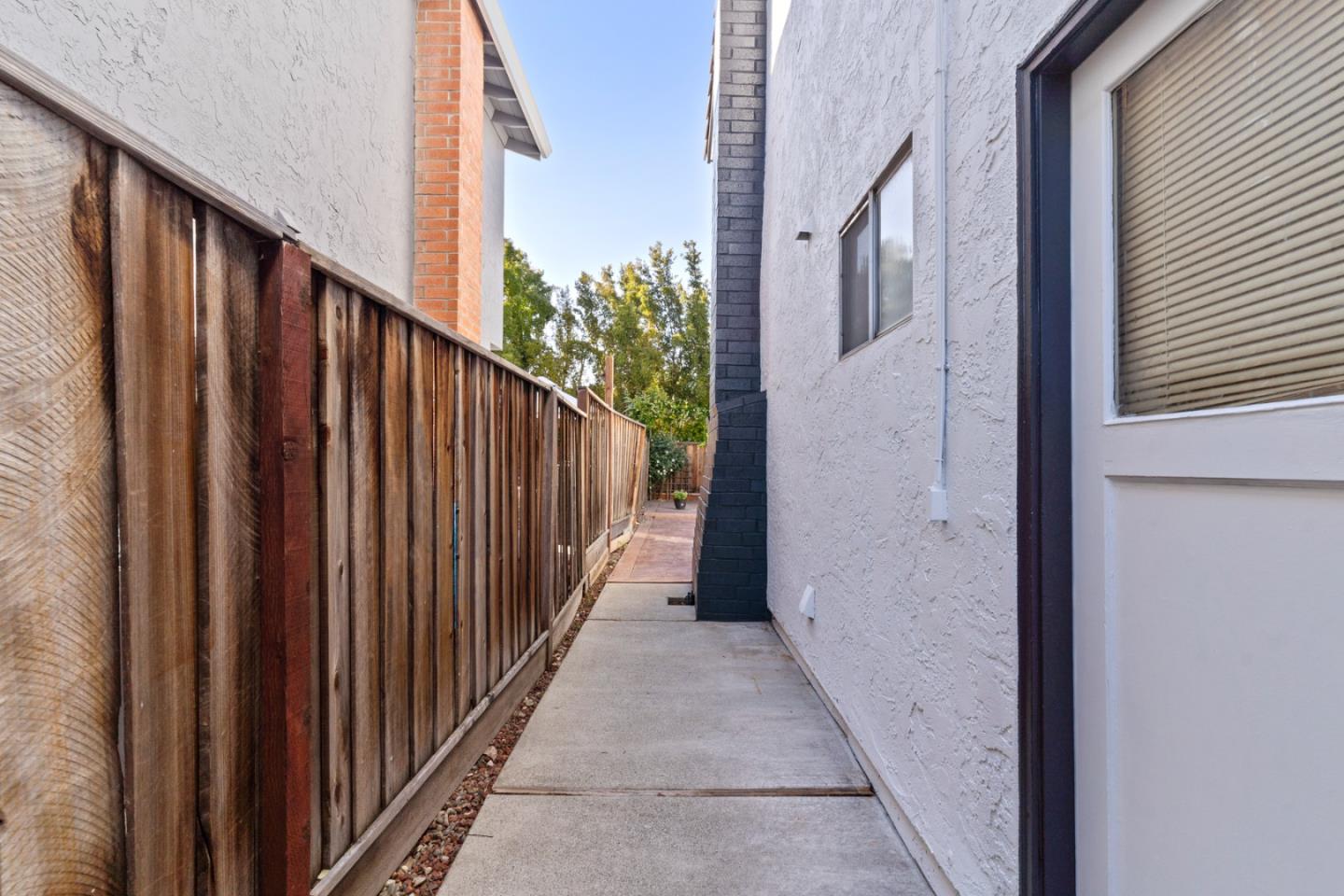 Detail Gallery Image 46 of 65 For 433 Hyde Park Dr, San Jose,  CA 95136 - 4 Beds | 2/1 Baths