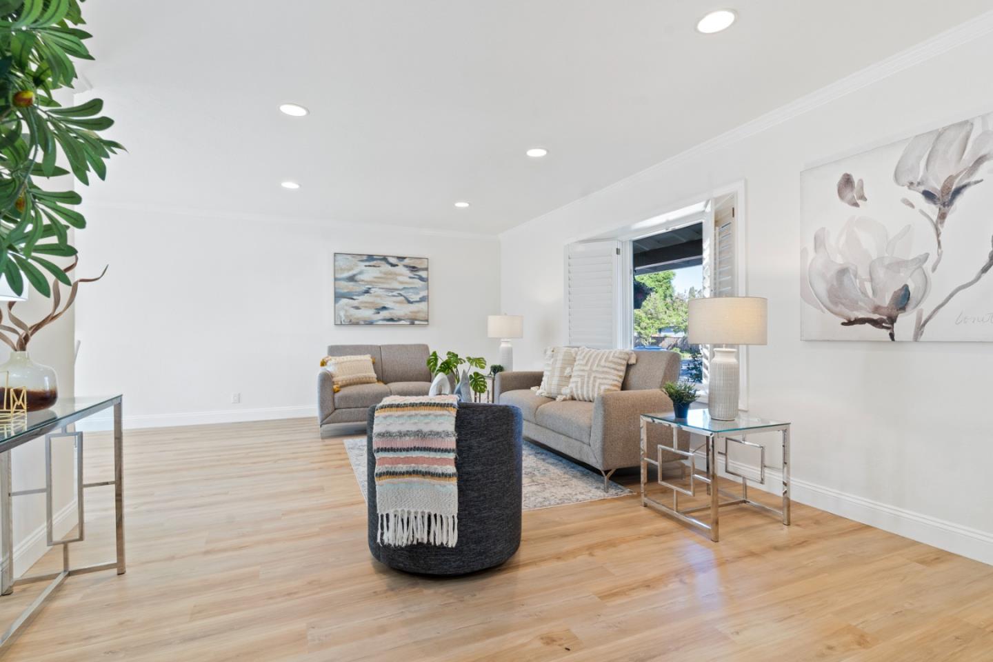 Detail Gallery Image 6 of 65 For 433 Hyde Park Dr, San Jose,  CA 95136 - 4 Beds | 2/1 Baths