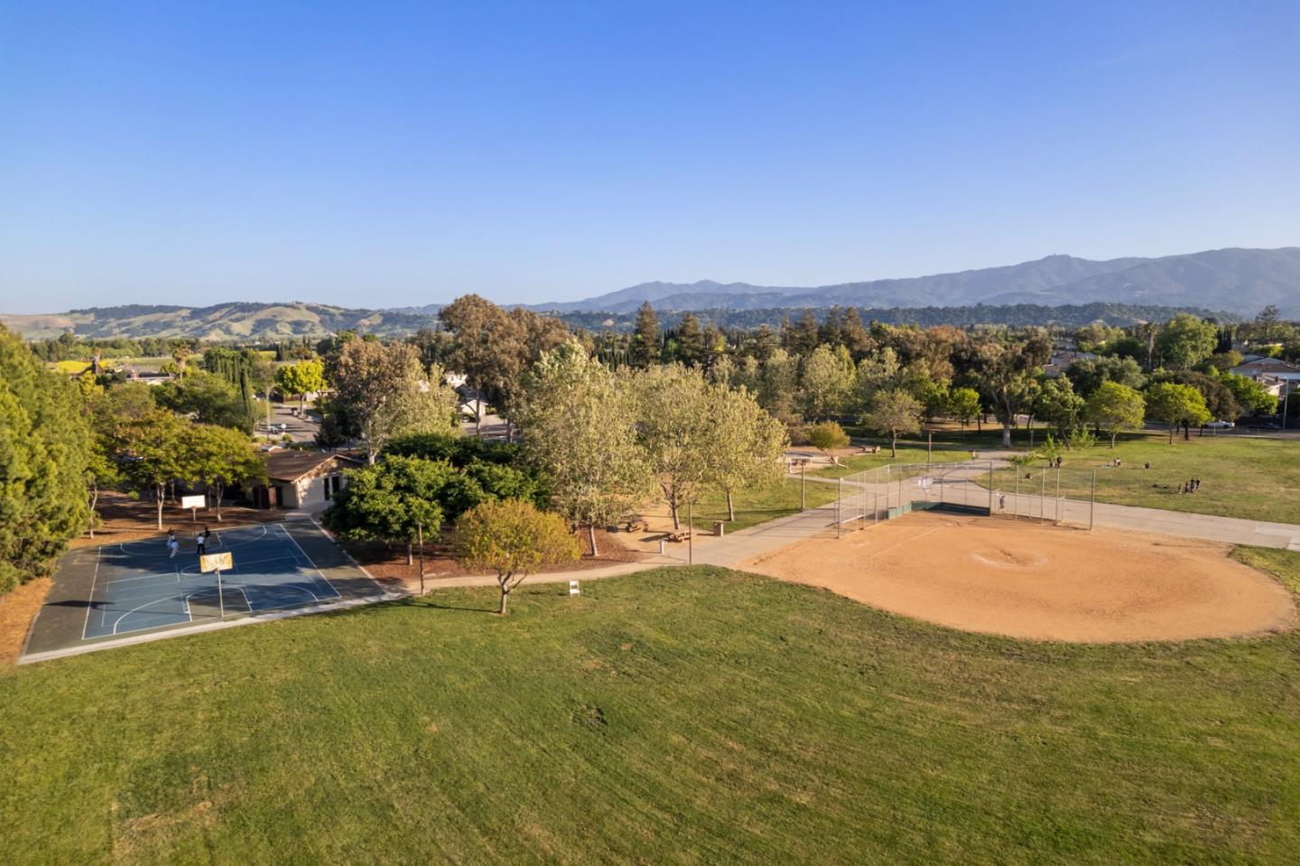 Detail Gallery Image 60 of 65 For 433 Hyde Park Dr, San Jose,  CA 95136 - 4 Beds | 2/1 Baths