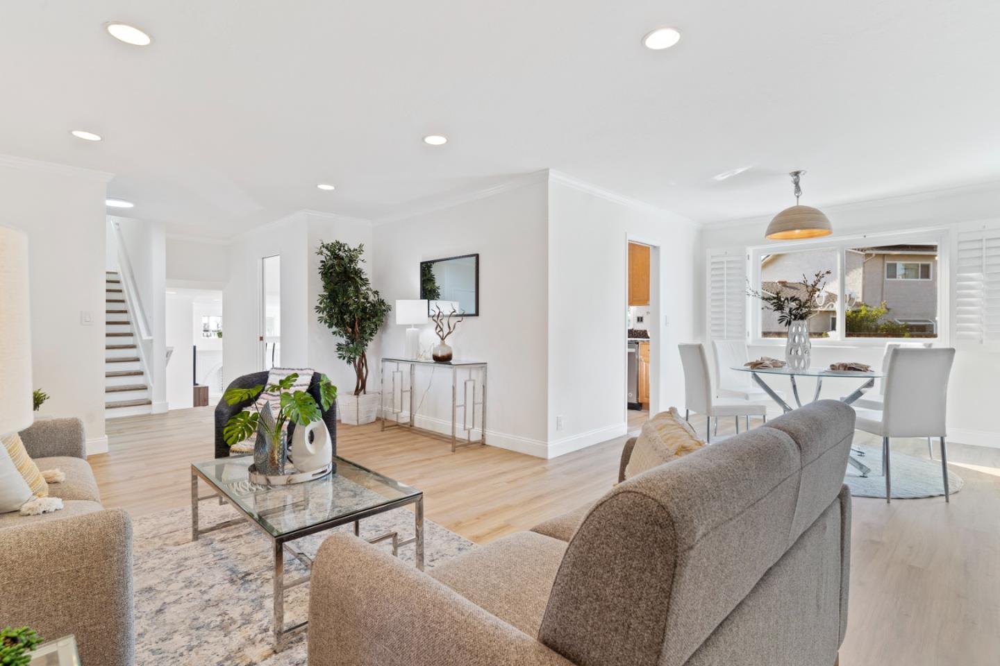 Detail Gallery Image 8 of 65 For 433 Hyde Park Dr, San Jose,  CA 95136 - 4 Beds | 2/1 Baths