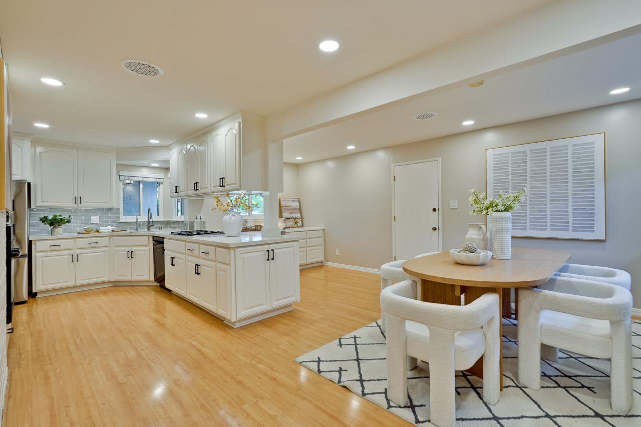 Detail Gallery Image 12 of 47 For 1034 Belvedere Ln, San Jose,  CA 95129 - 4 Beds | 2 Baths
