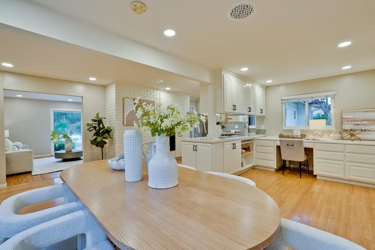 Detail Gallery Image 13 of 47 For 1034 Belvedere Ln, San Jose,  CA 95129 - 4 Beds | 2 Baths