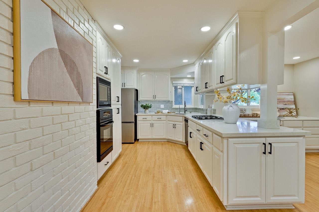 Detail Gallery Image 19 of 47 For 1034 Belvedere Ln, San Jose,  CA 95129 - 4 Beds | 2 Baths