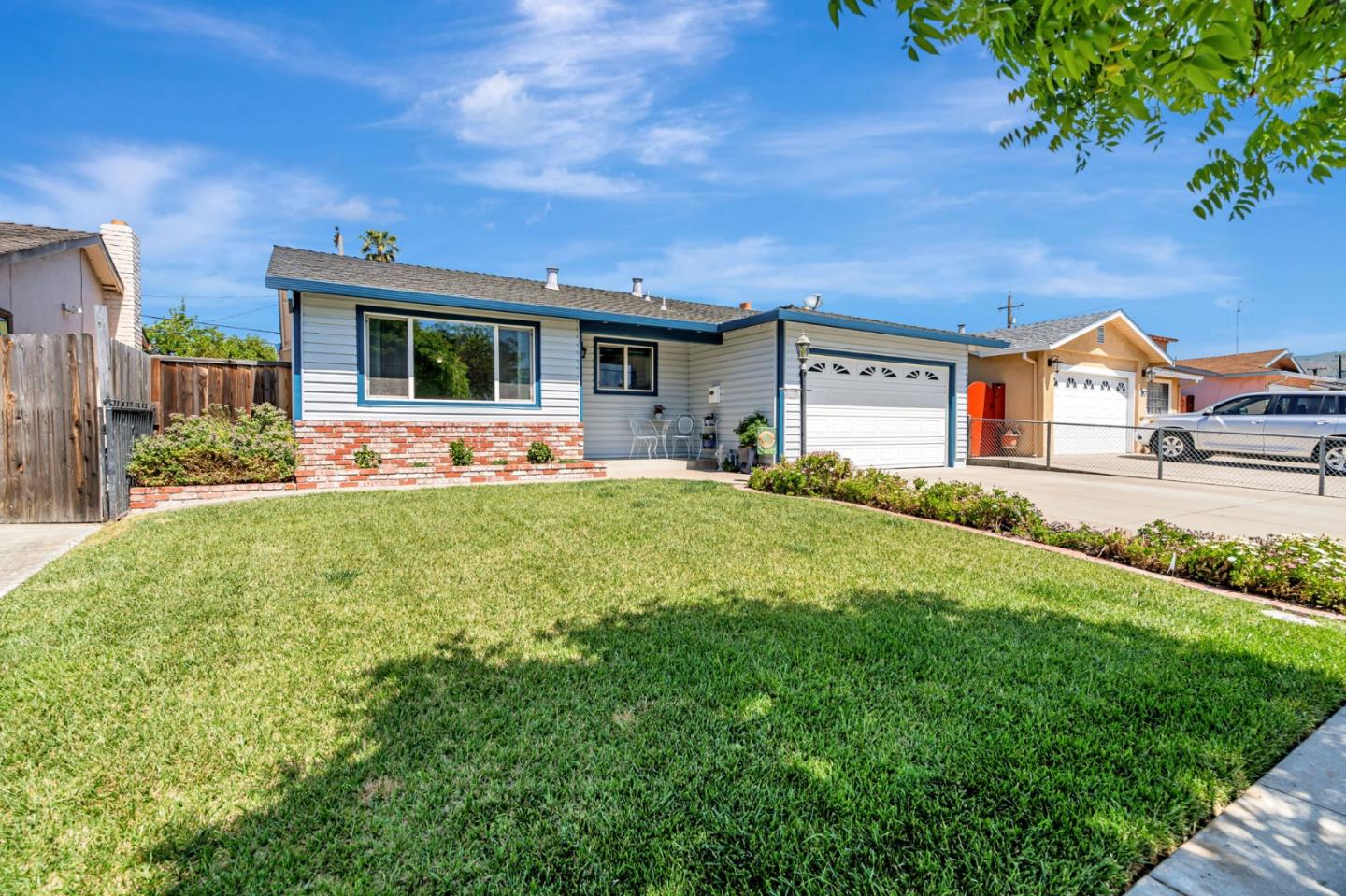Detail Gallery Image 3 of 29 For 2813 Tanglewood Dr, San Jose,  CA 95127 - 3 Beds | 2 Baths