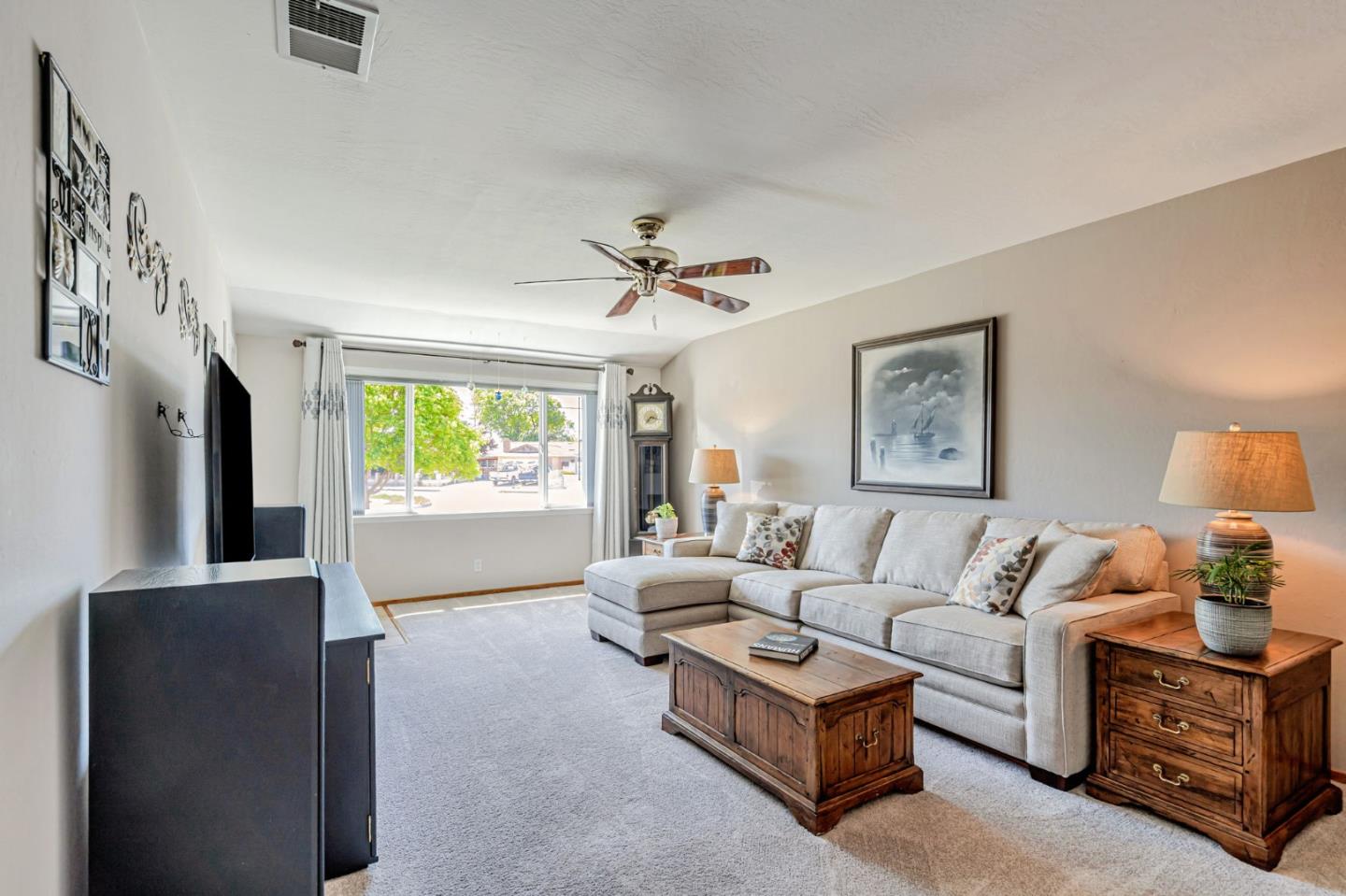 Detail Gallery Image 8 of 29 For 2813 Tanglewood Dr, San Jose,  CA 95127 - 3 Beds | 2 Baths