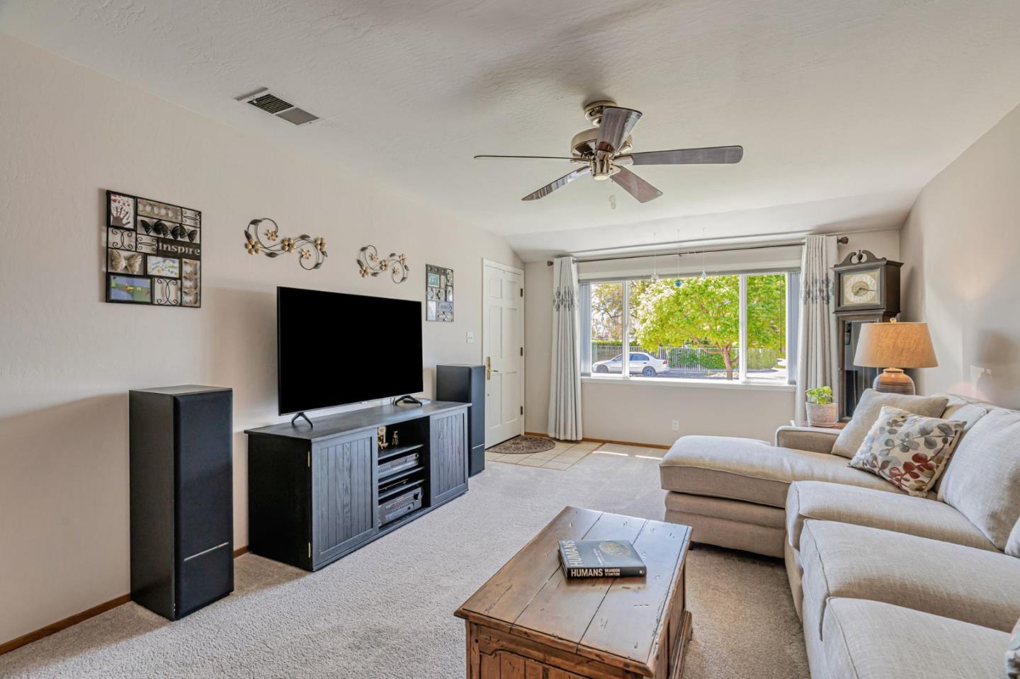 Detail Gallery Image 9 of 29 For 2813 Tanglewood Dr, San Jose,  CA 95127 - 3 Beds | 2 Baths
