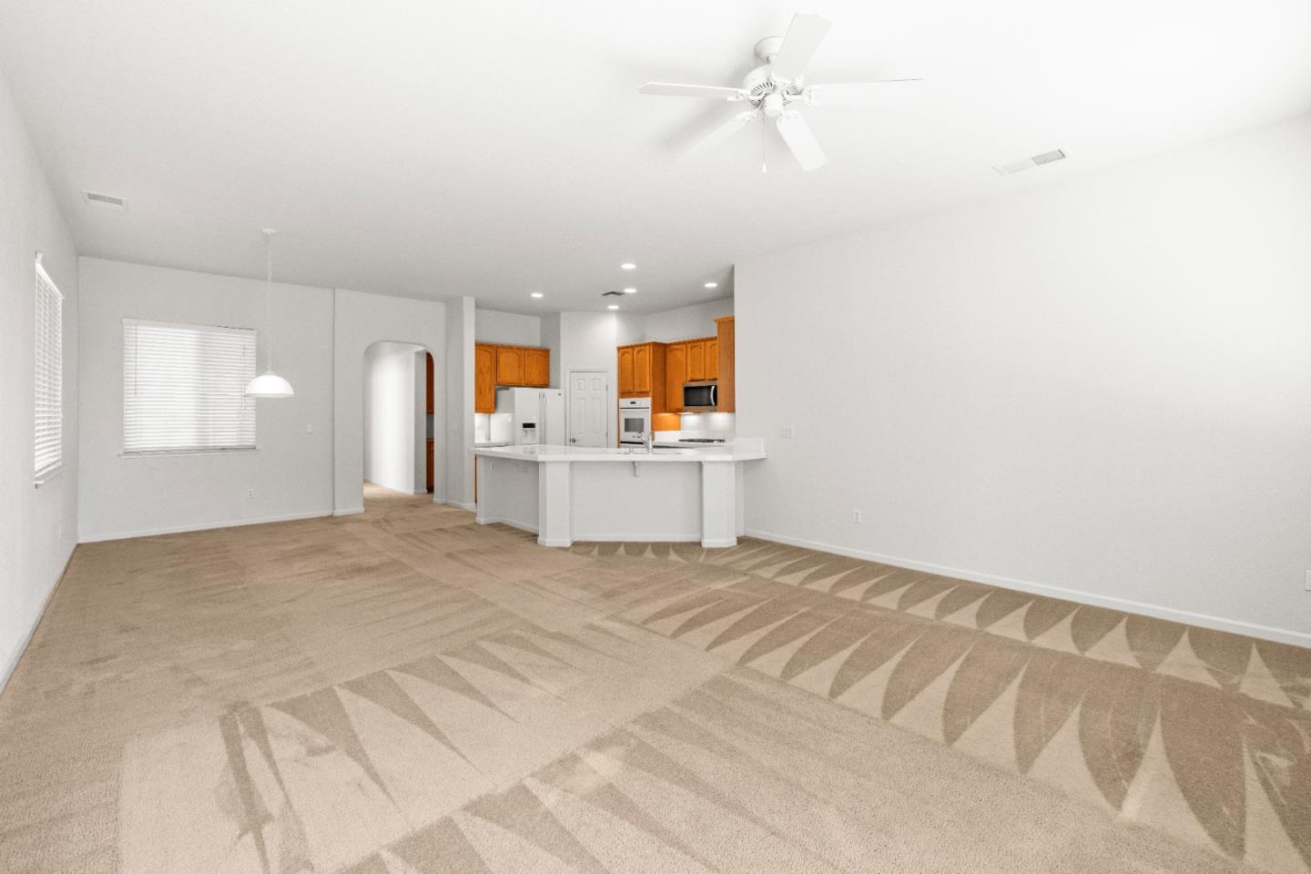 Detail Gallery Image 13 of 22 For 4700 Coppola Cir, Elk Grove,  CA 95757 - 4 Beds | 2 Baths
