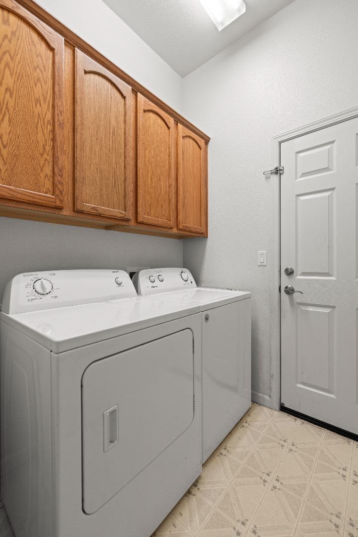 Detail Gallery Image 20 of 22 For 4700 Coppola Cir, Elk Grove,  CA 95757 - 4 Beds | 2 Baths
