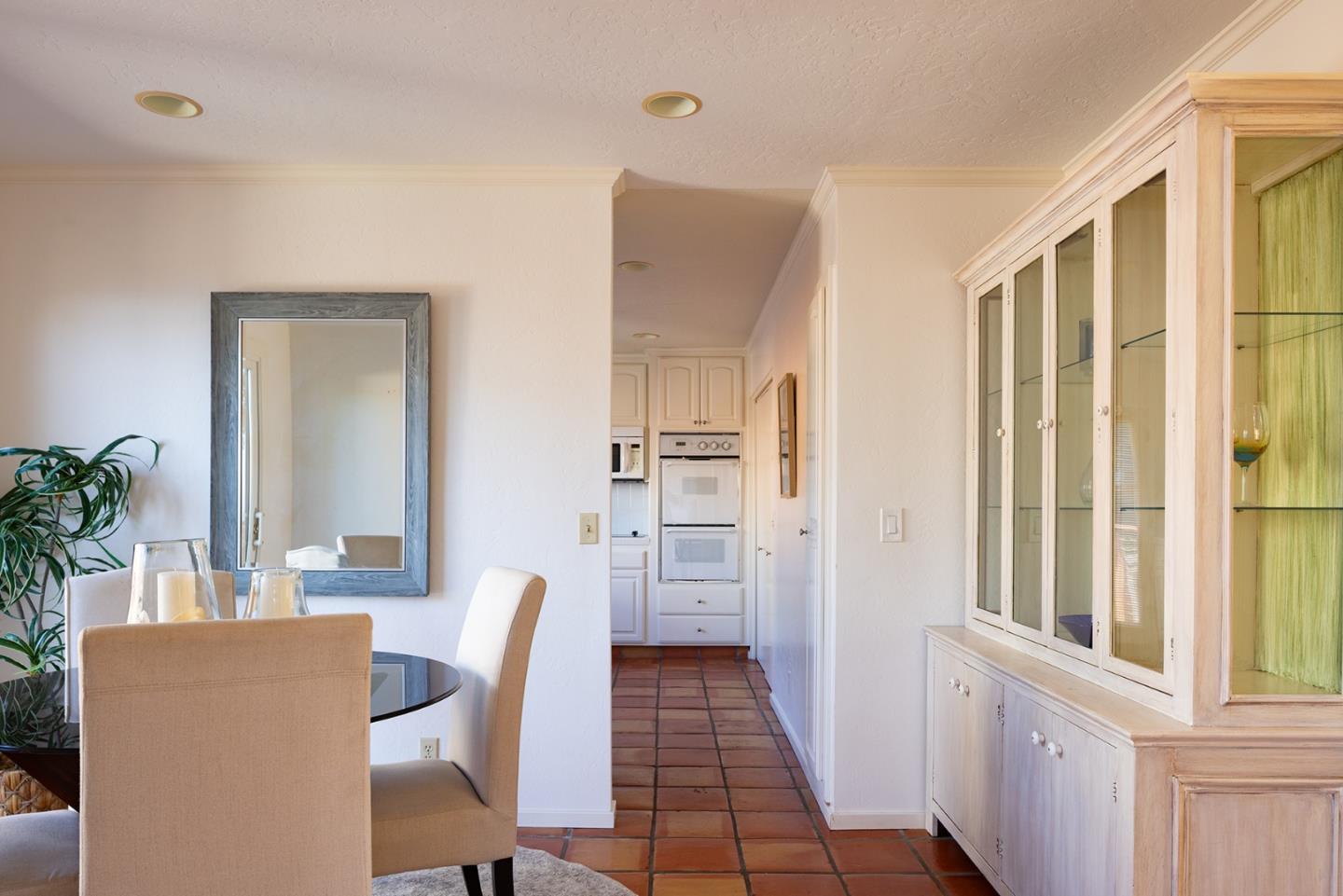 Detail Gallery Image 13 of 23 For 24728 San Carlos St, Carmel,  CA 93923 - 3 Beds | 3/1 Baths