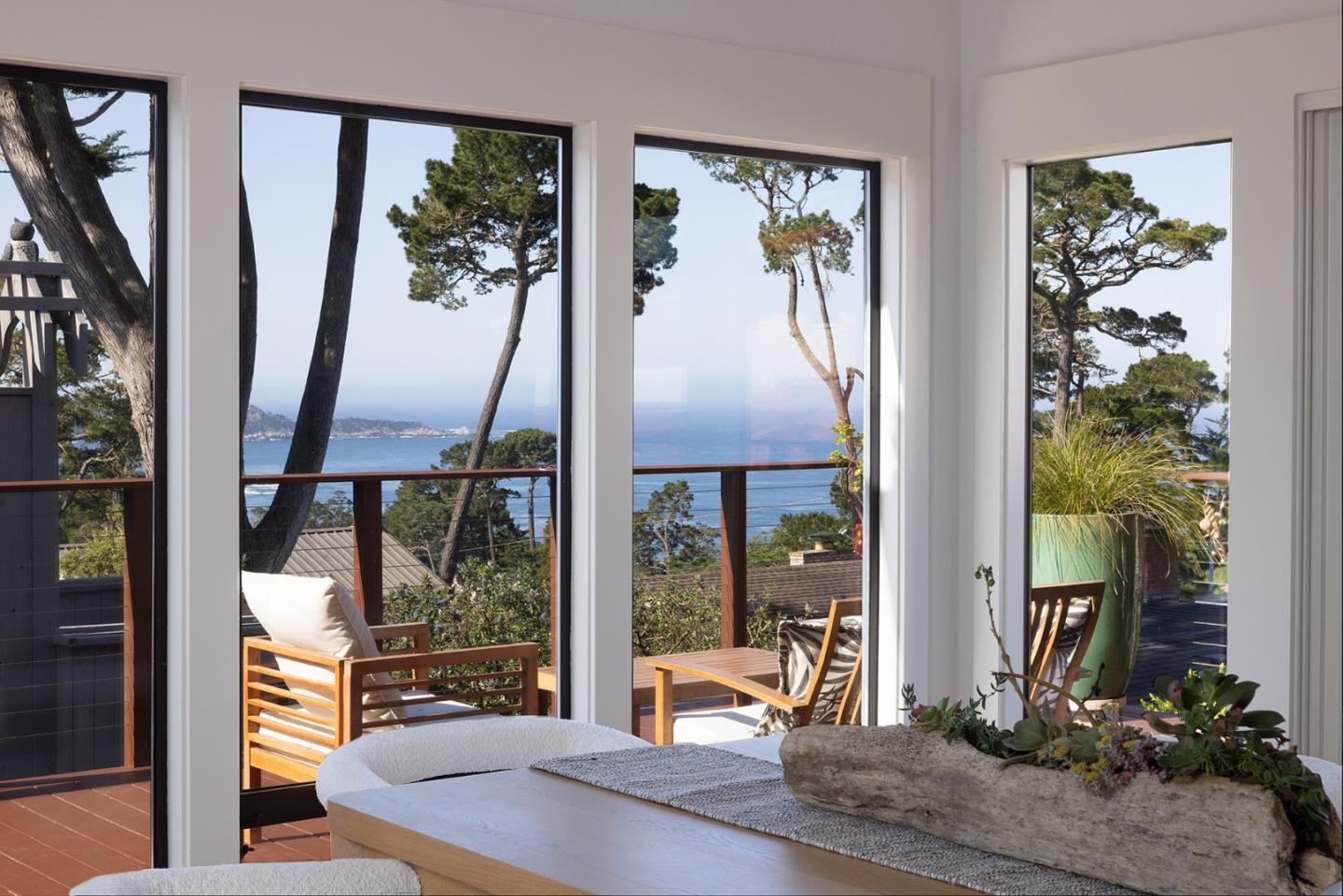 Detail Gallery Image 6 of 23 For 24728 San Carlos St, Carmel,  CA 93923 - 3 Beds | 3/1 Baths