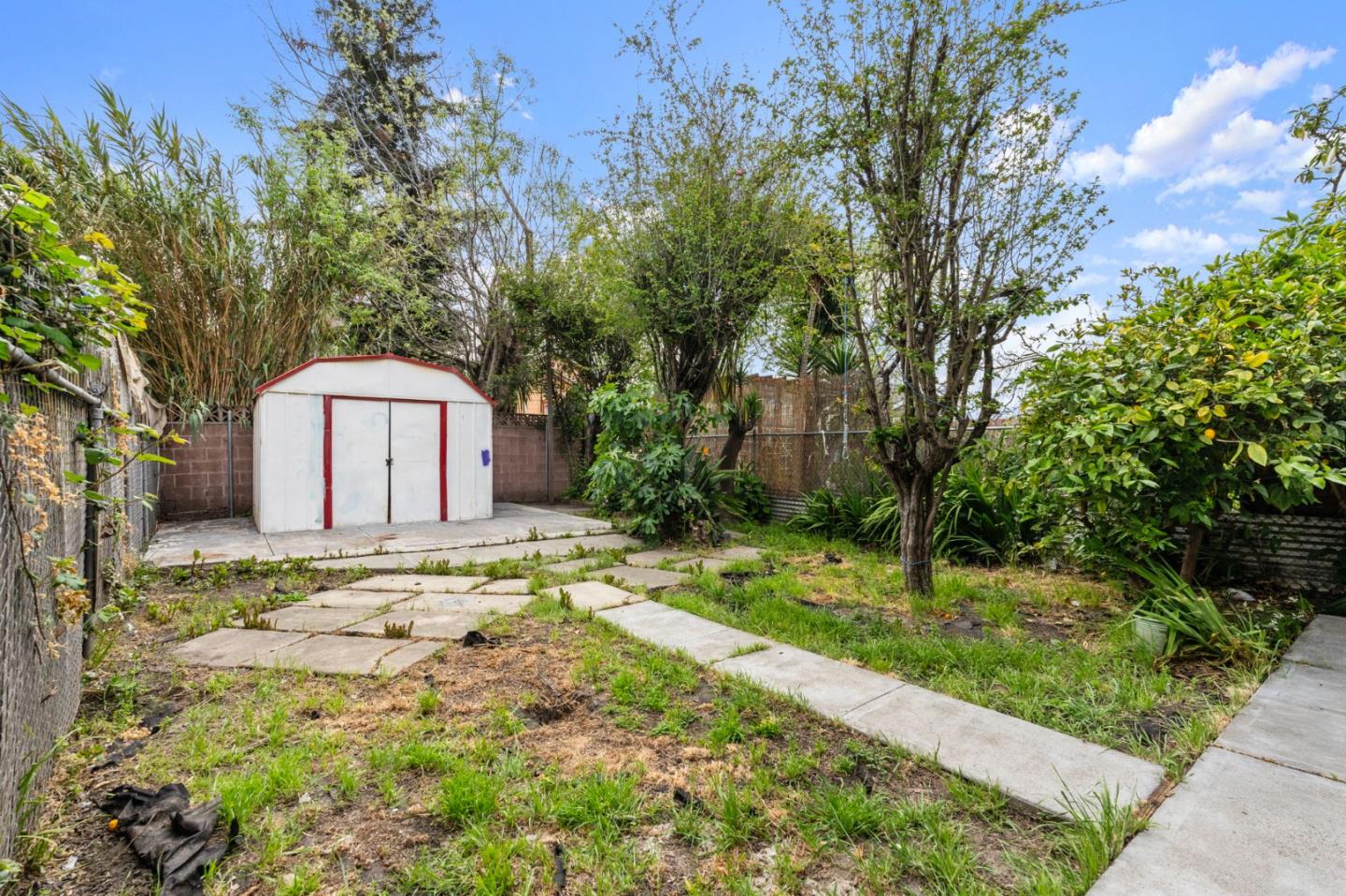 Detail Gallery Image 25 of 43 For 5821 E 17th St, Oakland,  CA 94621 - – Beds | – Baths