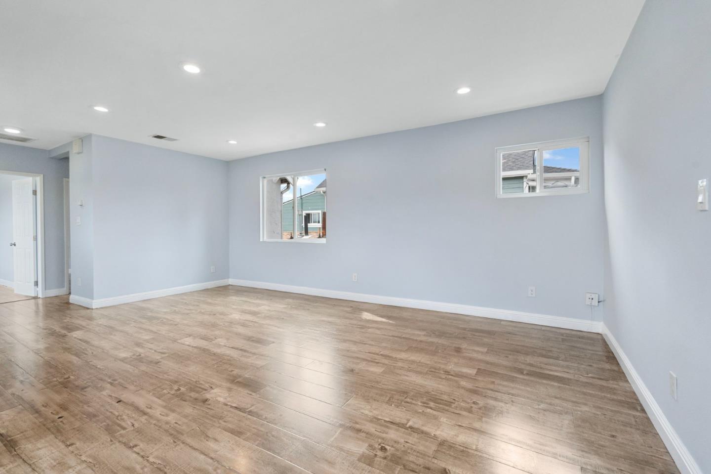 Detail Gallery Image 29 of 43 For 5821 E 17th St, Oakland,  CA 94621 - – Beds | – Baths