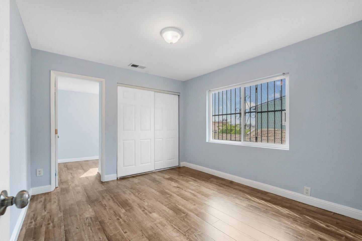 Detail Gallery Image 33 of 43 For 5821 E 17th St, Oakland,  CA 94621 - – Beds | – Baths