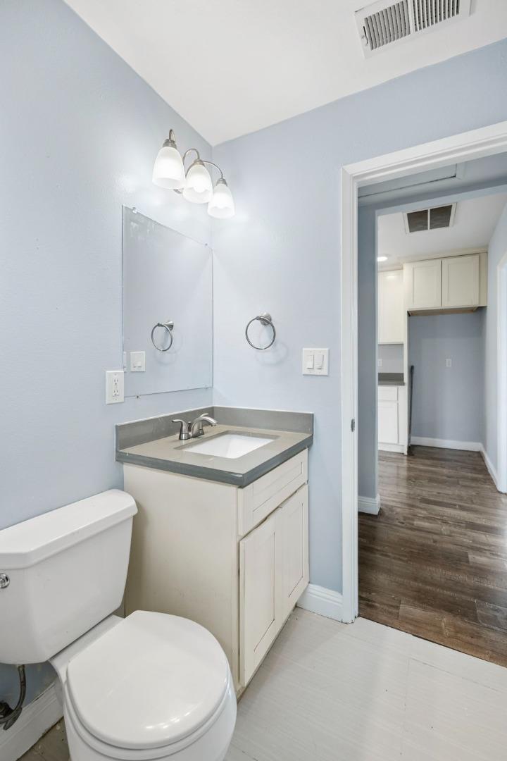 Detail Gallery Image 42 of 43 For 5821 E 17th St, Oakland,  CA 94621 - – Beds | – Baths