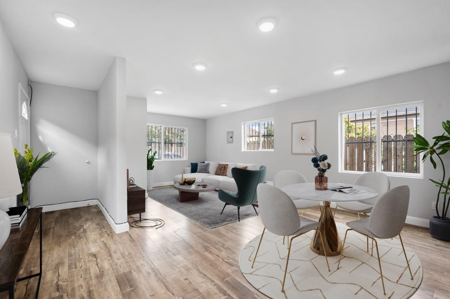 Detail Gallery Image 6 of 43 For 5821 E 17th St, Oakland,  CA 94621 - – Beds | – Baths