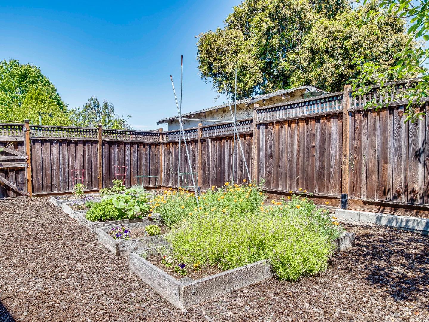 Detail Gallery Image 36 of 43 For 489 Atlanta Ave, San Jose,  CA 95125 - 2 Beds | 1 Baths