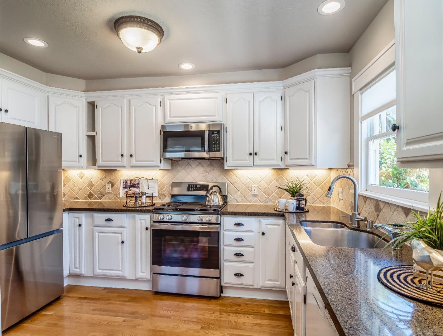 Detail Gallery Image 9 of 43 For 489 Atlanta Ave, San Jose,  CA 95125 - 2 Beds | 1 Baths