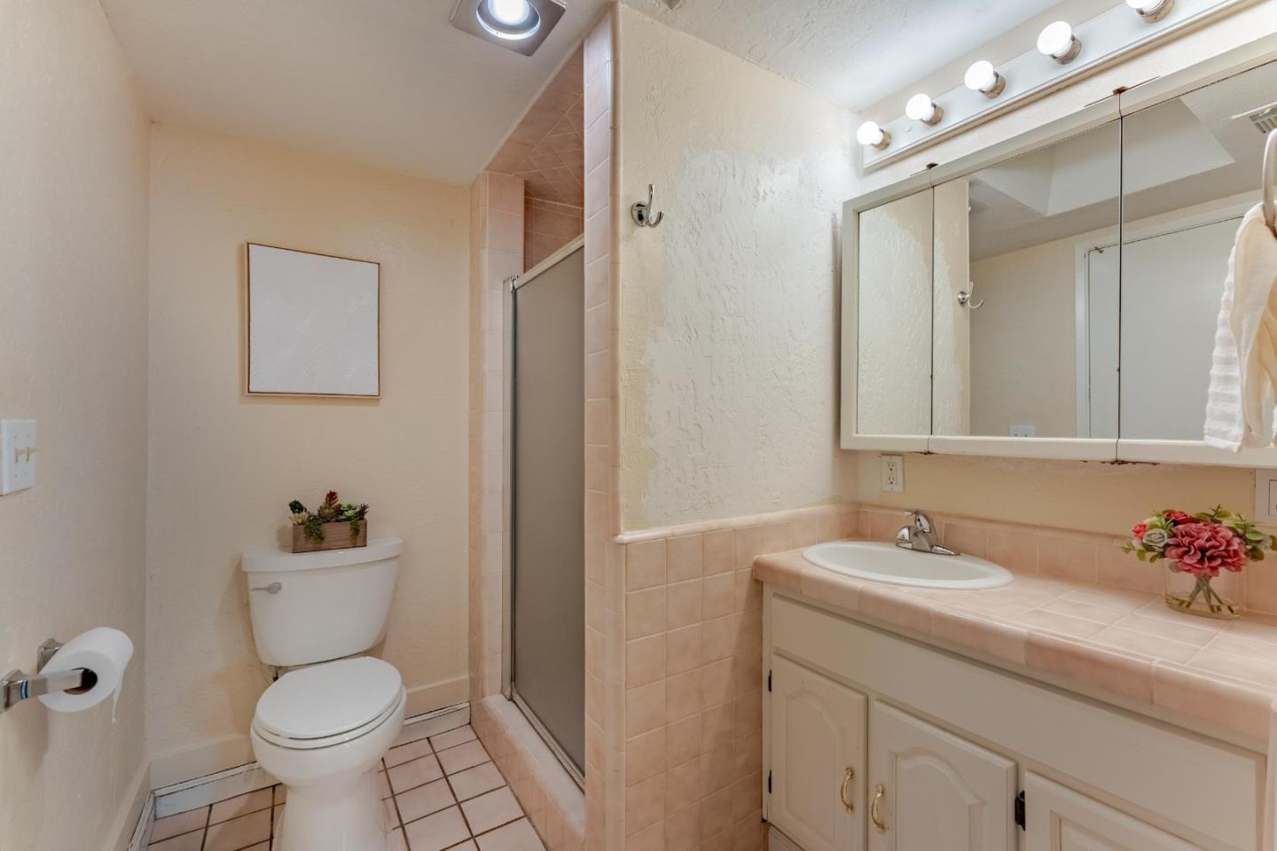 Detail Gallery Image 12 of 45 For 7400 Dowdy St, Gilroy,  CA 95020 - 5 Beds | 3/1 Baths