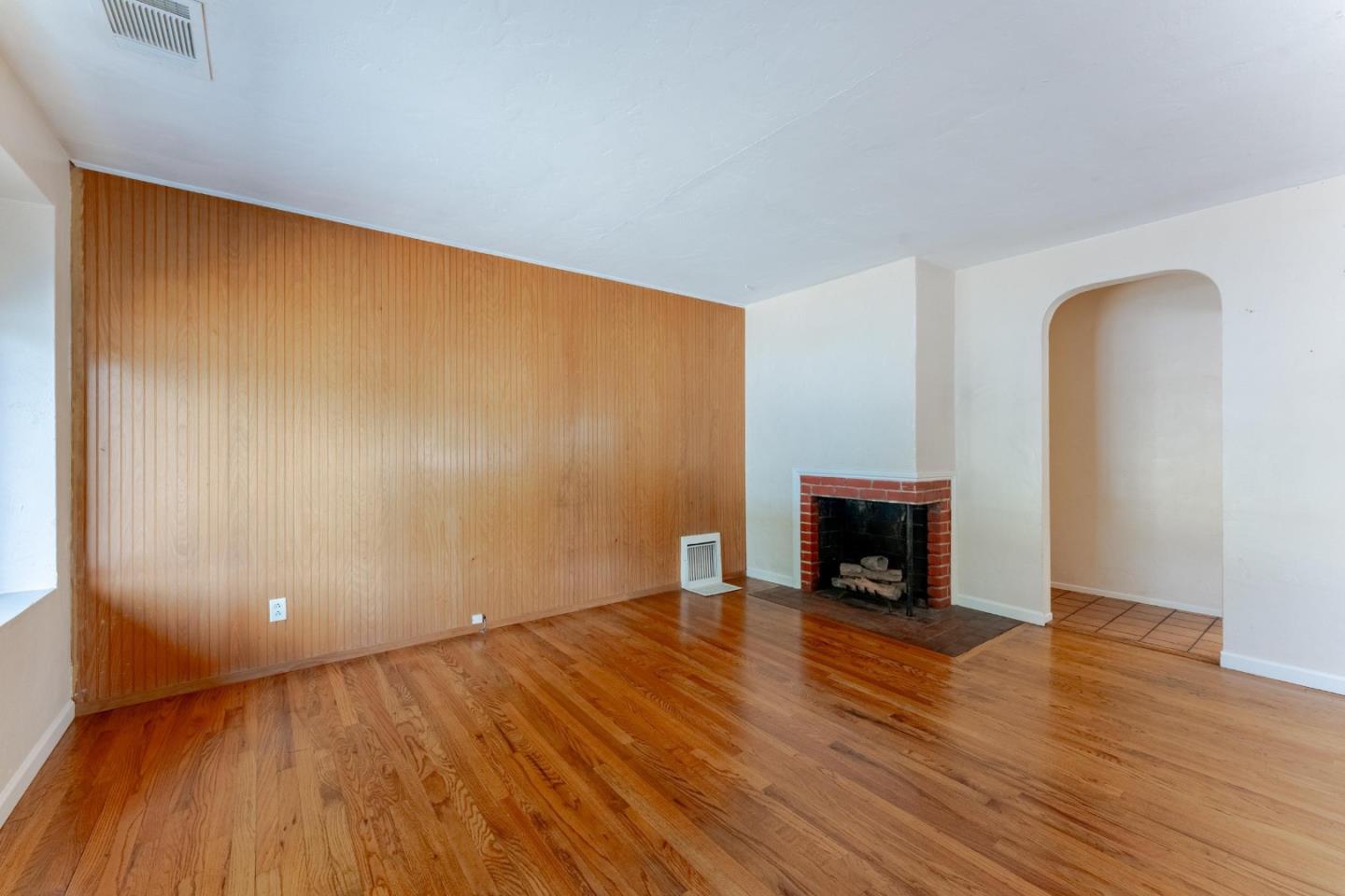 Detail Gallery Image 6 of 45 For 7400 Dowdy St, Gilroy,  CA 95020 - 5 Beds | 3/1 Baths
