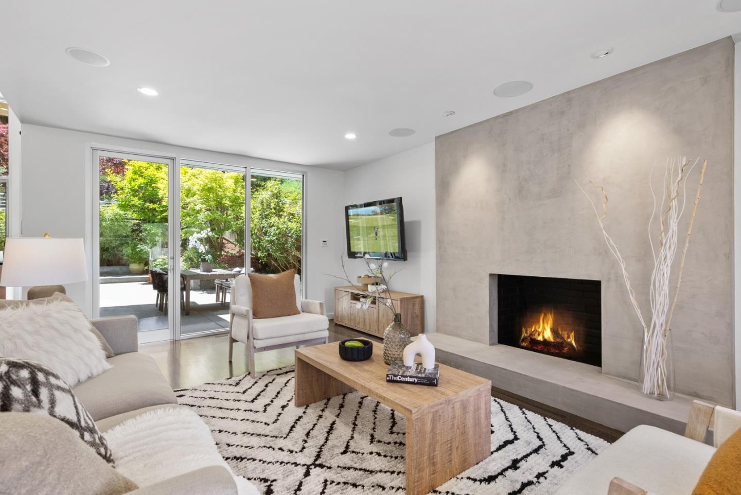 Detail Gallery Image 12 of 58 For 211 Manor Dr, San Carlos,  CA 94070 - 3 Beds | 2 Baths