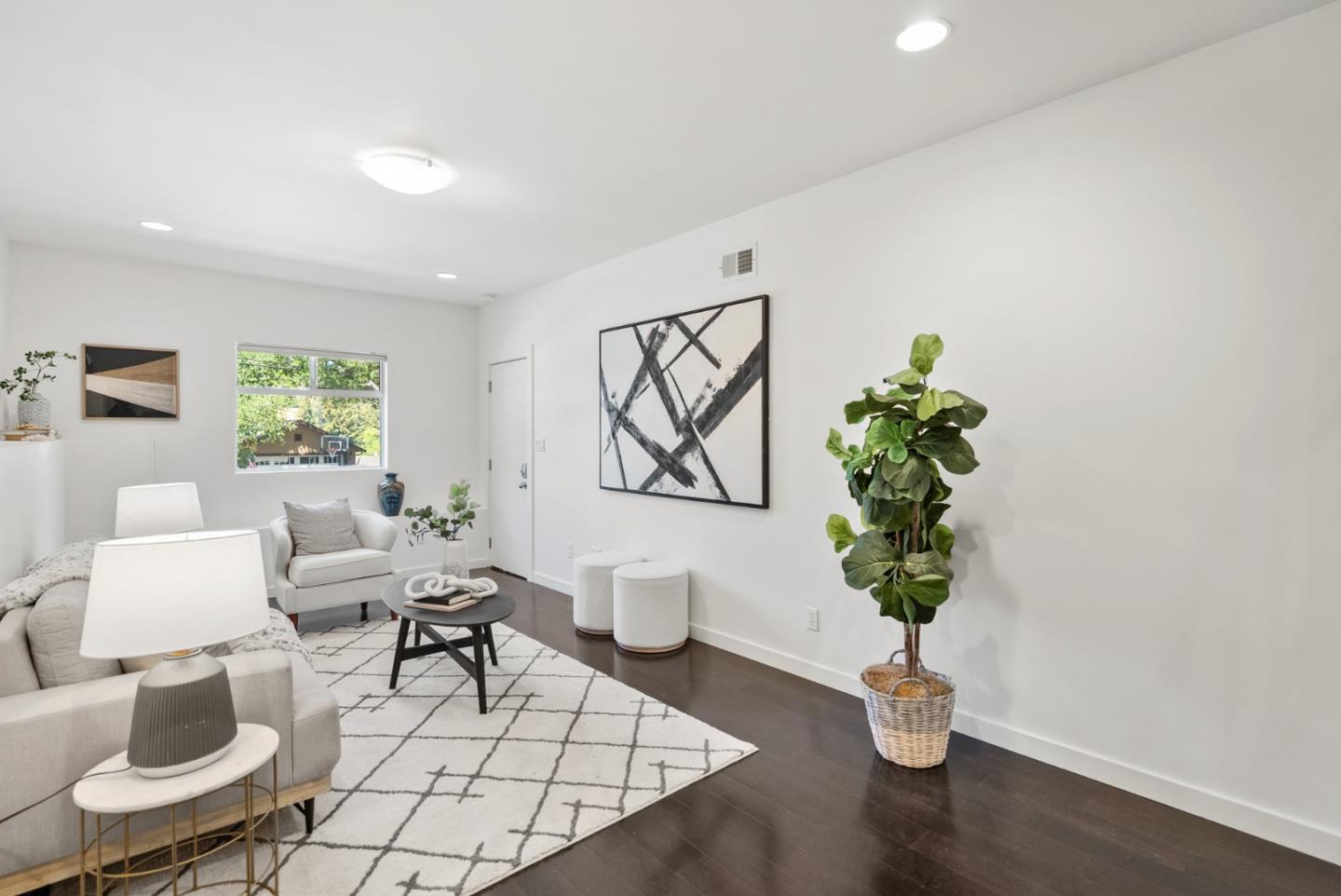 Detail Gallery Image 28 of 58 For 211 Manor Dr, San Carlos,  CA 94070 - 3 Beds | 2 Baths