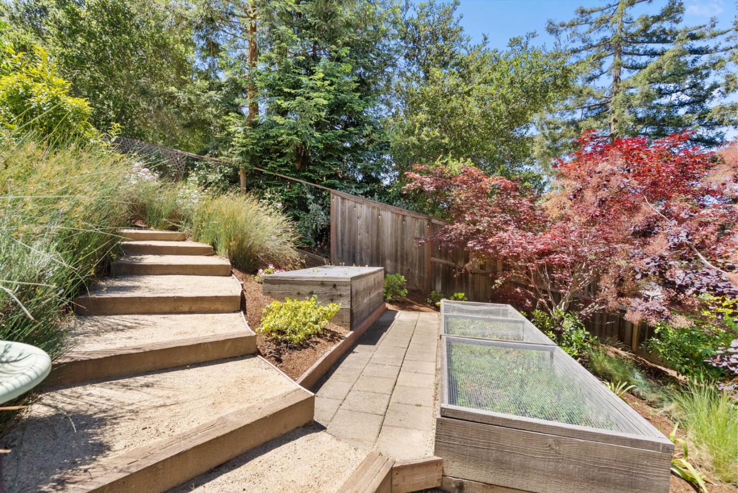 Detail Gallery Image 44 of 58 For 211 Manor Dr, San Carlos,  CA 94070 - 3 Beds | 2 Baths