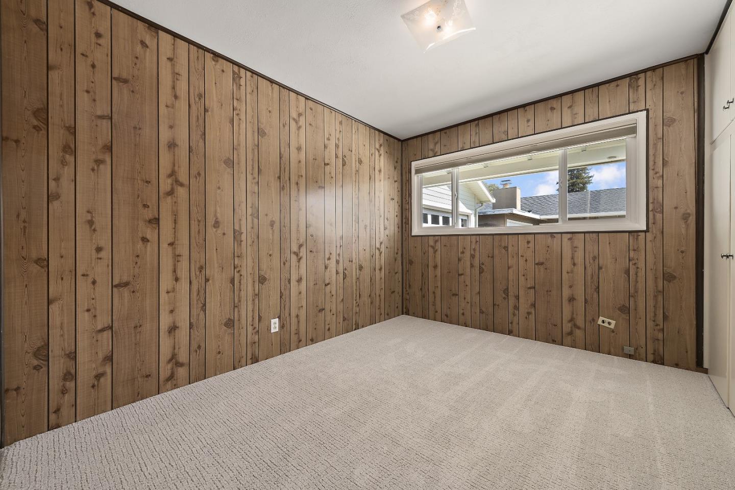 Detail Gallery Image 15 of 36 For 408 Cornish Way, Belmont,  CA 94002 - 4 Beds | 2 Baths