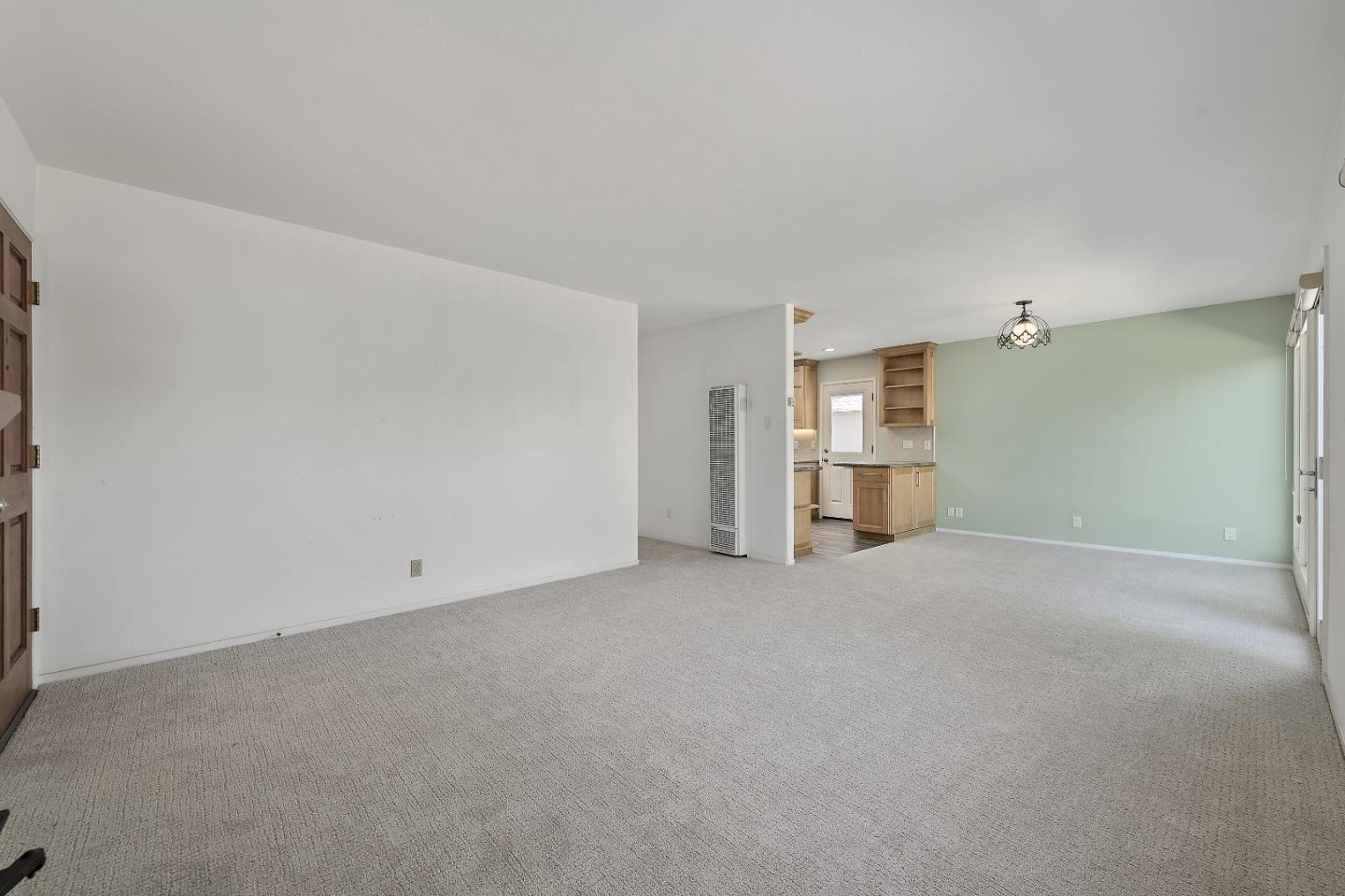 Detail Gallery Image 8 of 36 For 408 Cornish Way, Belmont,  CA 94002 - 4 Beds | 2 Baths