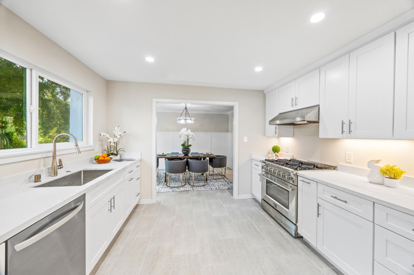 Detail Gallery Image 10 of 32 For 231 S Idaho St, San Mateo,  CA 94401 - 4 Beds | 2 Baths