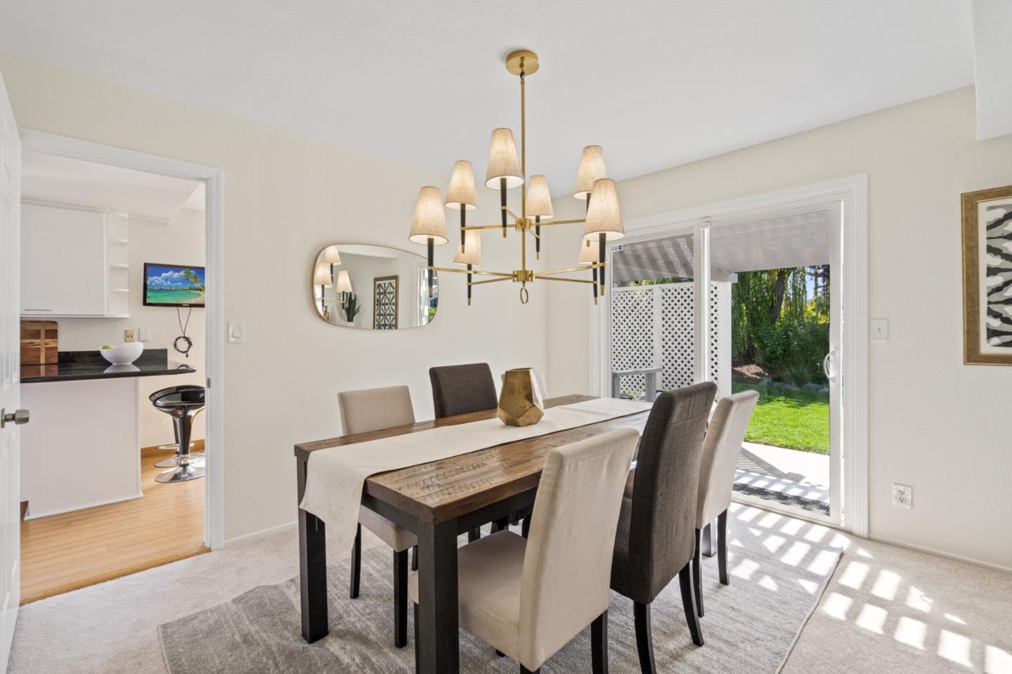 Detail Gallery Image 12 of 46 For 491 Tiller Ln, Redwood City,  CA 94065 - 4 Beds | 2/1 Baths