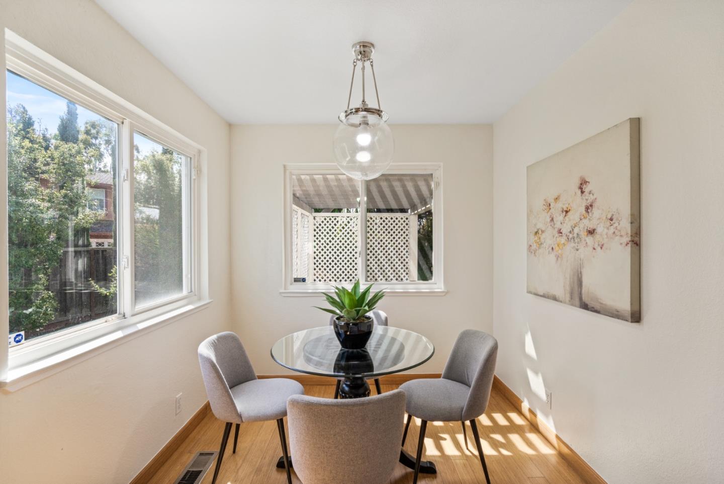 Detail Gallery Image 18 of 46 For 491 Tiller Ln, Redwood City,  CA 94065 - 4 Beds | 2/1 Baths