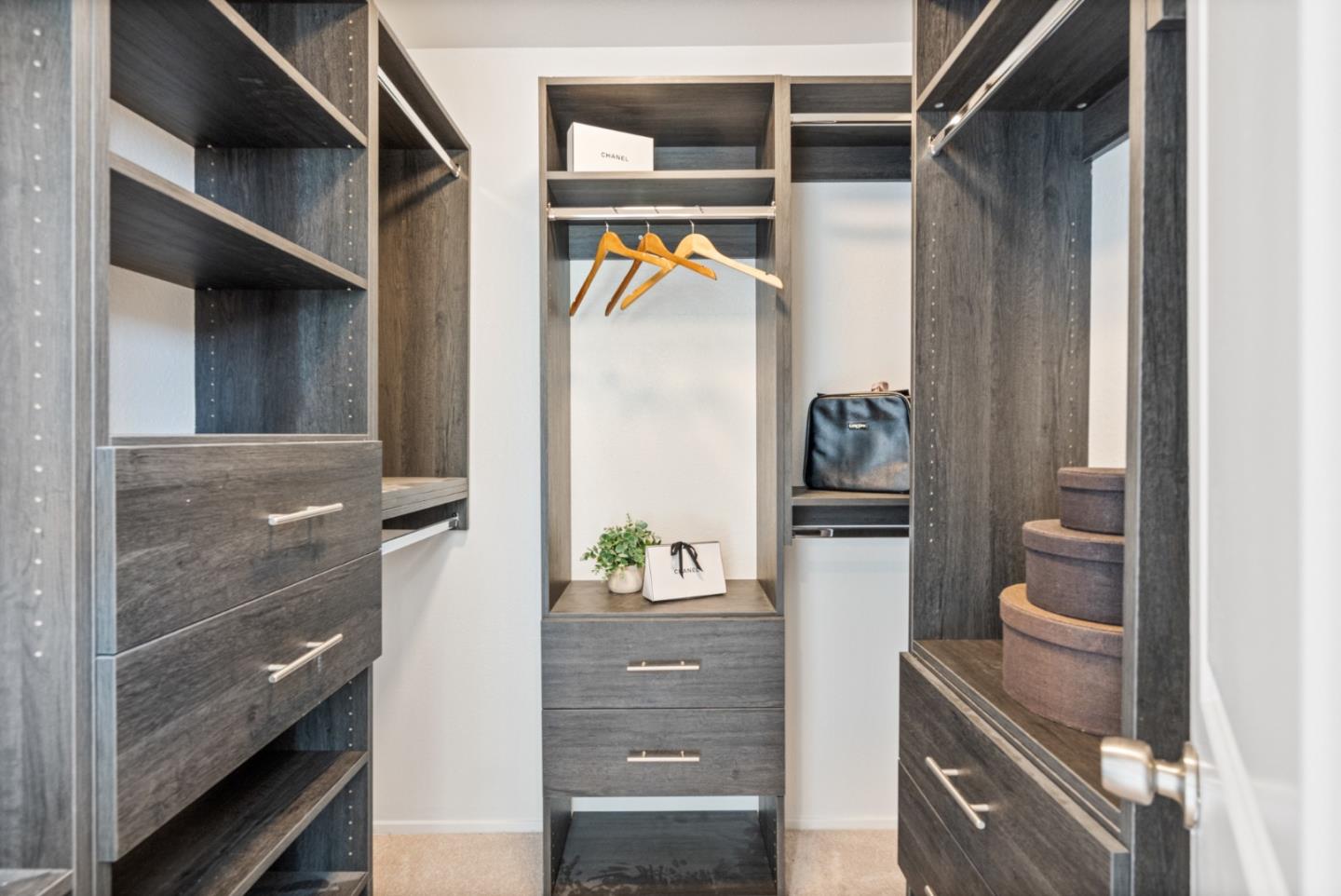 Detail Gallery Image 31 of 46 For 491 Tiller Ln, Redwood City,  CA 94065 - 4 Beds | 2/1 Baths