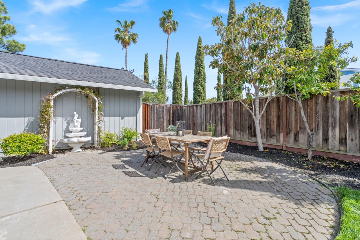 Detail Gallery Image 43 of 46 For 491 Tiller Ln, Redwood City,  CA 94065 - 4 Beds | 2/1 Baths