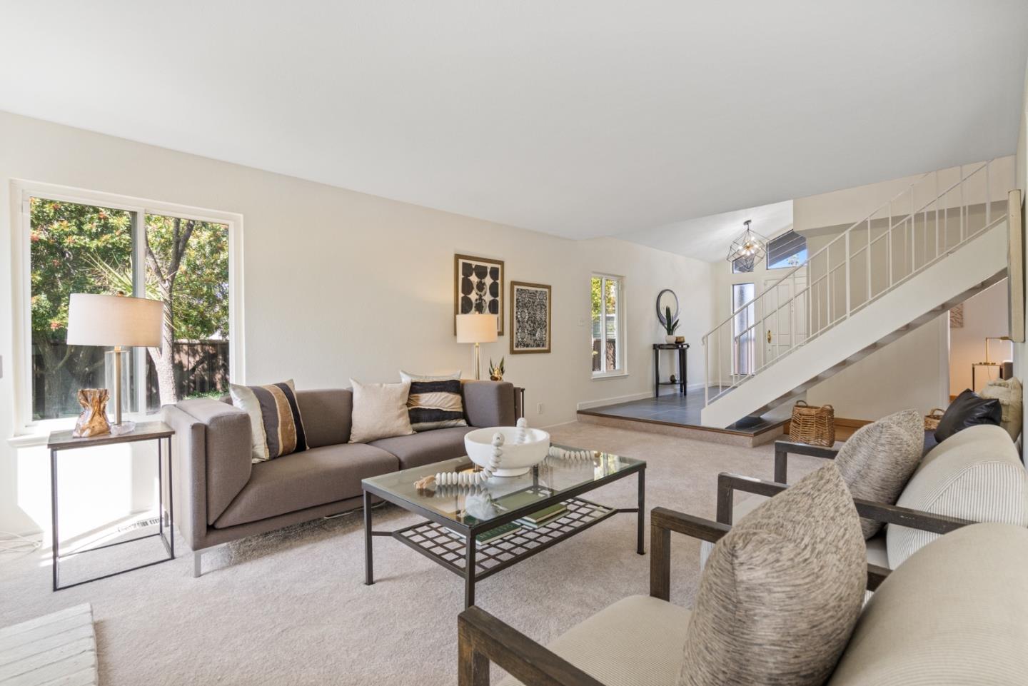Detail Gallery Image 8 of 46 For 491 Tiller Ln, Redwood City,  CA 94065 - 4 Beds | 2/1 Baths