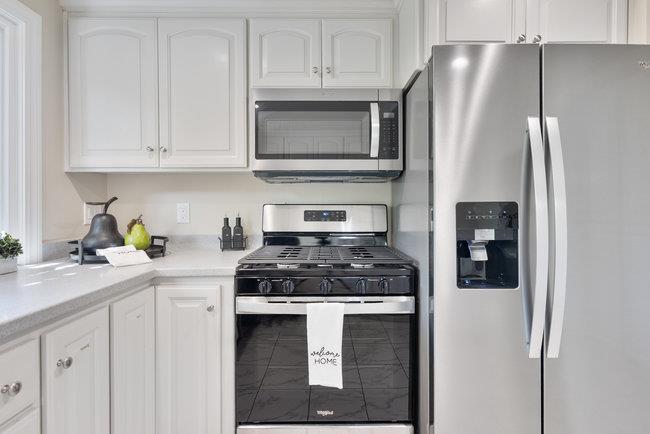 Detail Gallery Image 16 of 53 For 1272 Glacier Dr, Milpitas,  CA 95035 - 4 Beds | 2/1 Baths