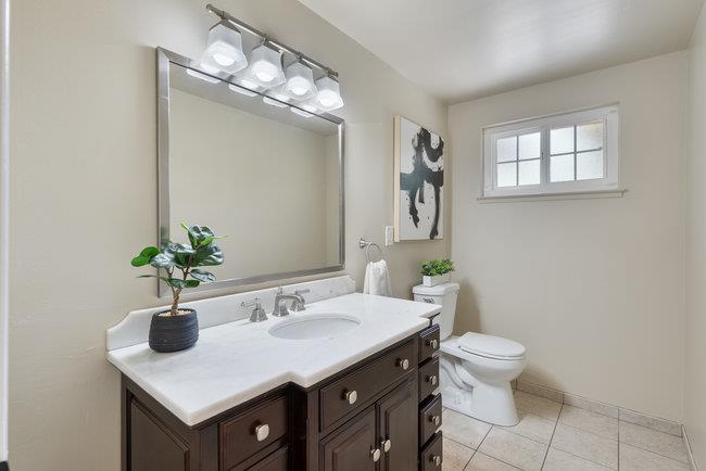 Detail Gallery Image 18 of 53 For 1272 Glacier Dr, Milpitas,  CA 95035 - 4 Beds | 2/1 Baths