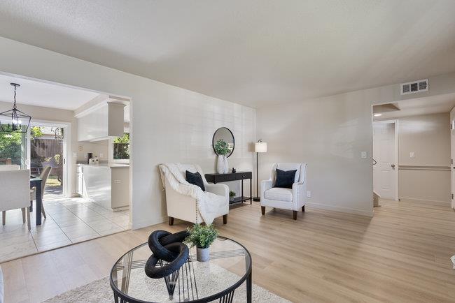 Detail Gallery Image 9 of 53 For 1272 Glacier Dr, Milpitas,  CA 95035 - 4 Beds | 2/1 Baths