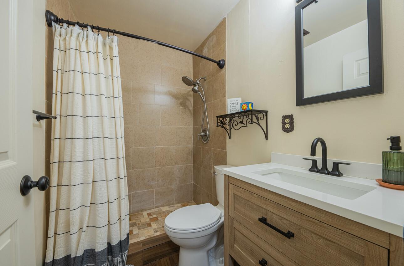 Detail Gallery Image 23 of 26 For 578 Calaveras Dr, Salinas,  CA 93906 - 2 Beds | 1/1 Baths