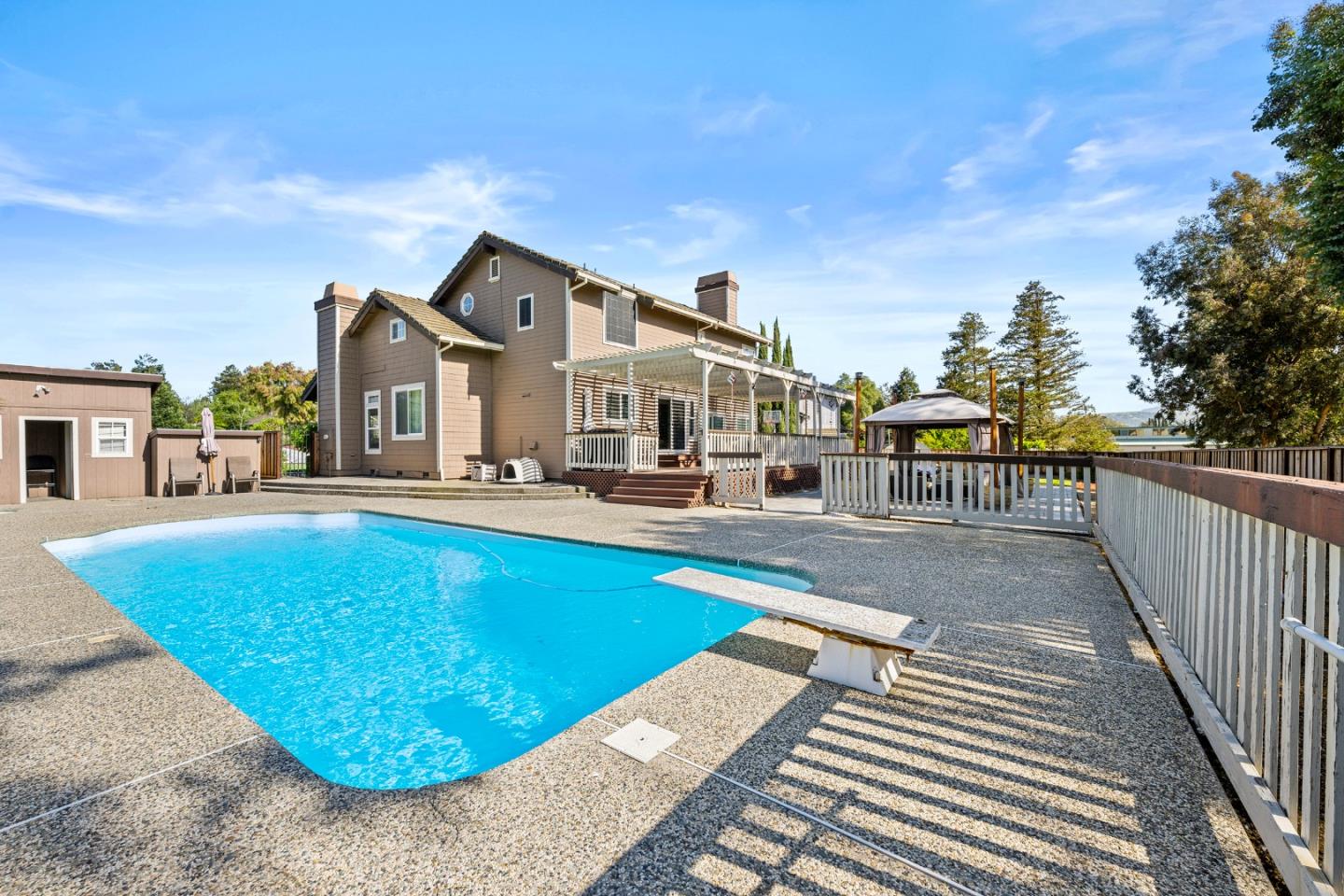 Detail Gallery Image 66 of 93 For 151 Tierra Del Sol, Hollister,  CA 95023 - 4 Beds | 3 Baths